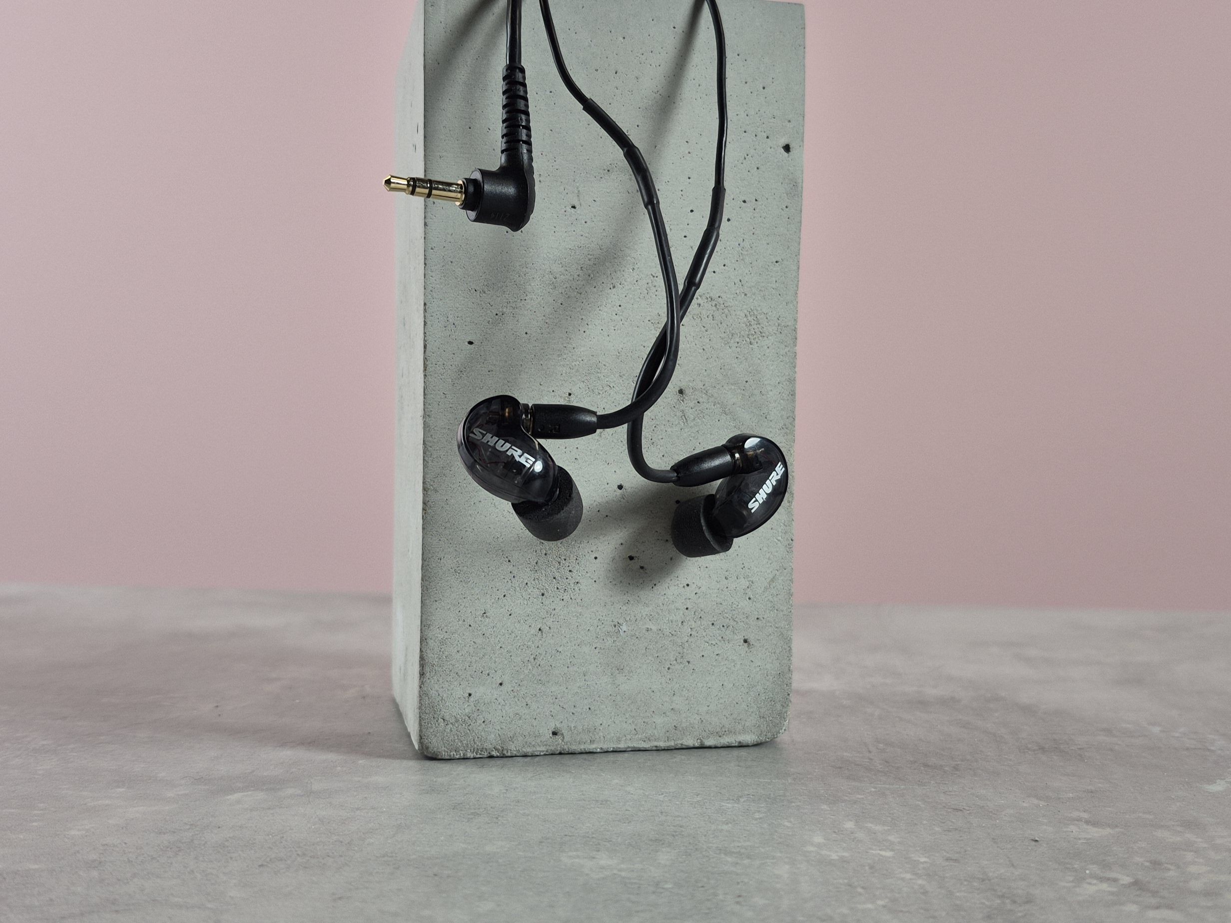 shure se215 ✨美品✨ Shure SE215 Pro Sound Isolating Earphones | zZounds