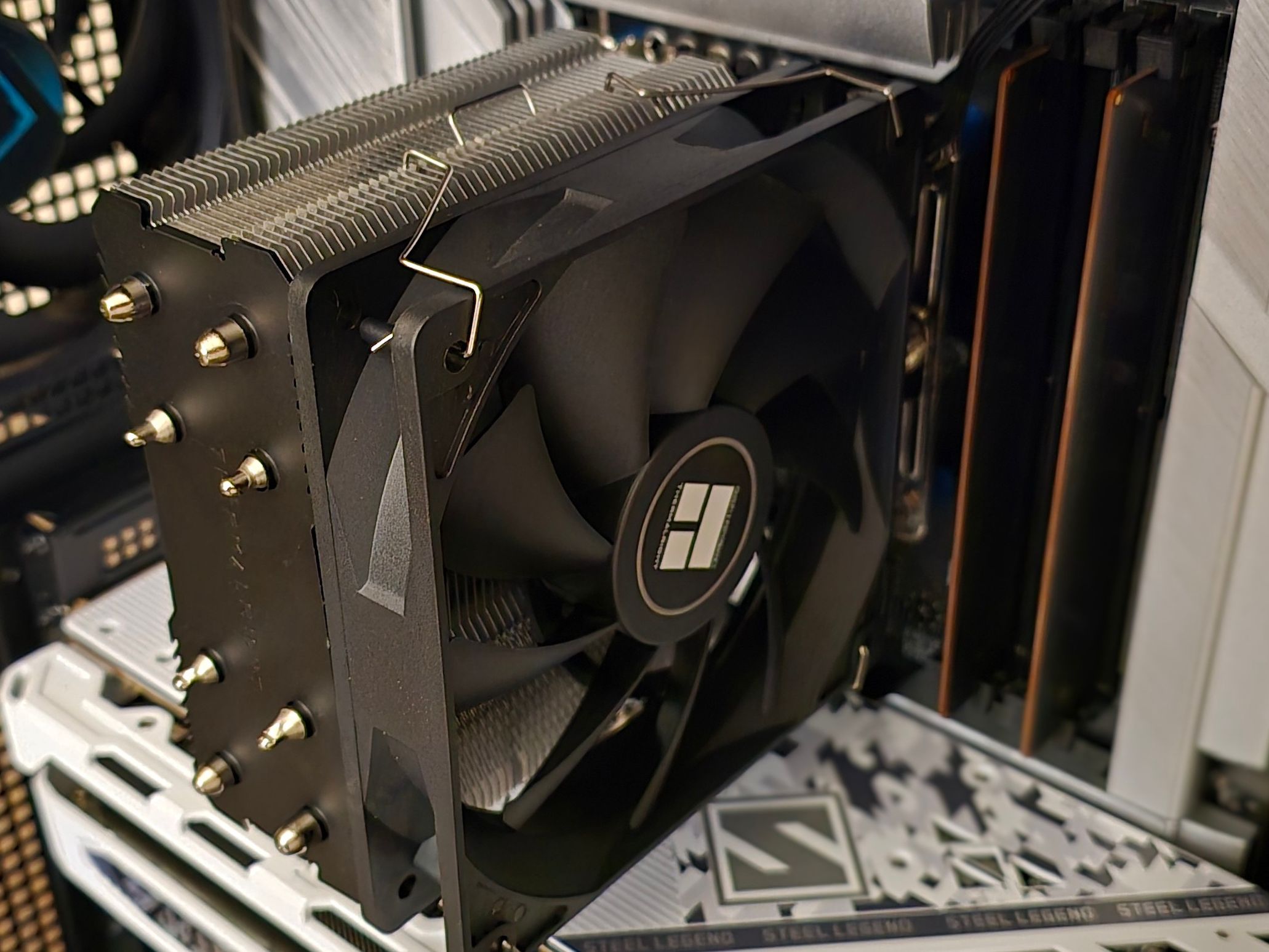 パソコン ryzen5 7600 + Cooler(AssassinX 120 Refined se) Assassin X 120 Refined SE ARGB (AM4,AM5) – Thermalright