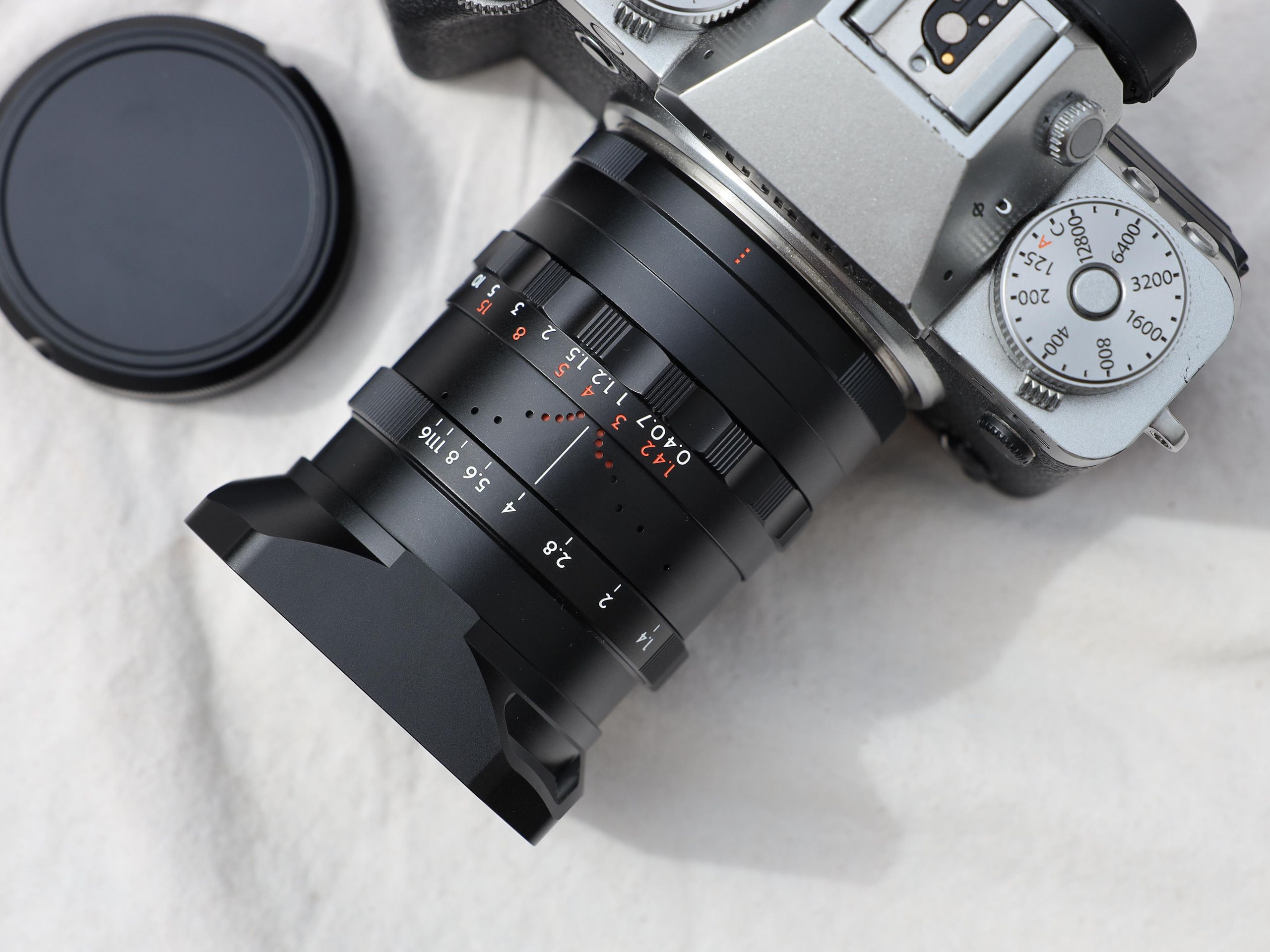 【極美品】Thypoch Simera 28mm f/1.4 Xマウント Thypoch Simera 28mm f/1.4 review: a magnificent manual lens, now