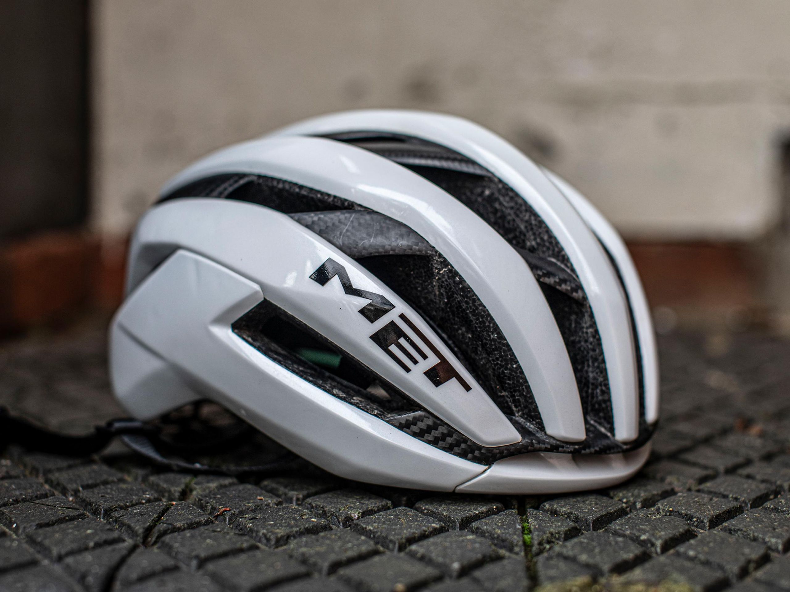 2025 Met Trenta 3K Carbon helmet review – is this the safest lid 