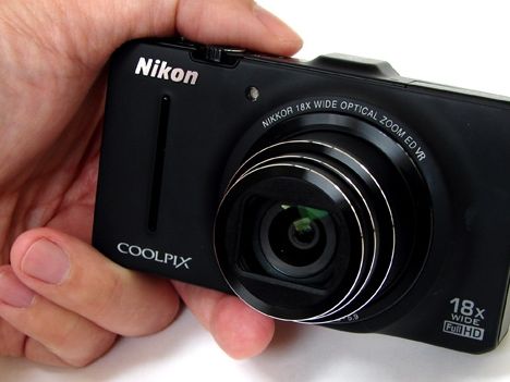 Nikon COOLPIX S9300美品 ブラック 18倍ズーム Nikon Coolpix S9300 Black Nikkor 18X Wide Lens Compact Digital