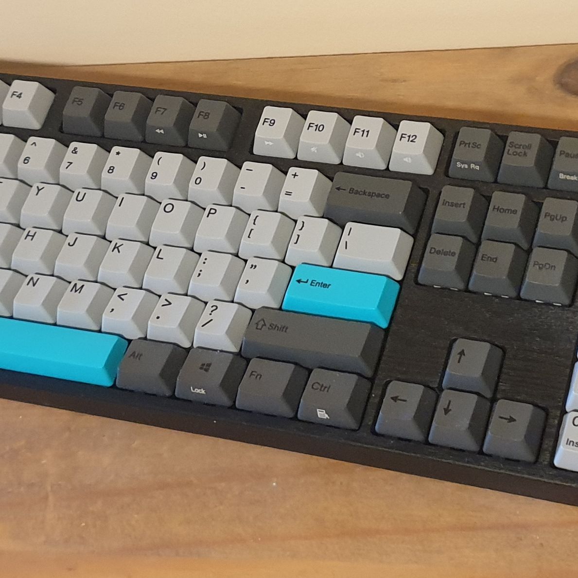 Varmilo(アミロ) Ink: Charcoal 73キー JIS配列キーボード Fnキーレス