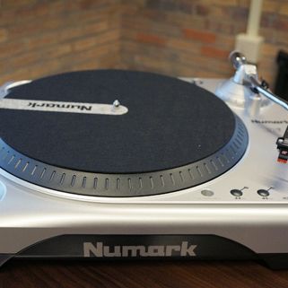 Numark TTUSB Turntable Review - Pros, Cons and Verdict | Top Ten