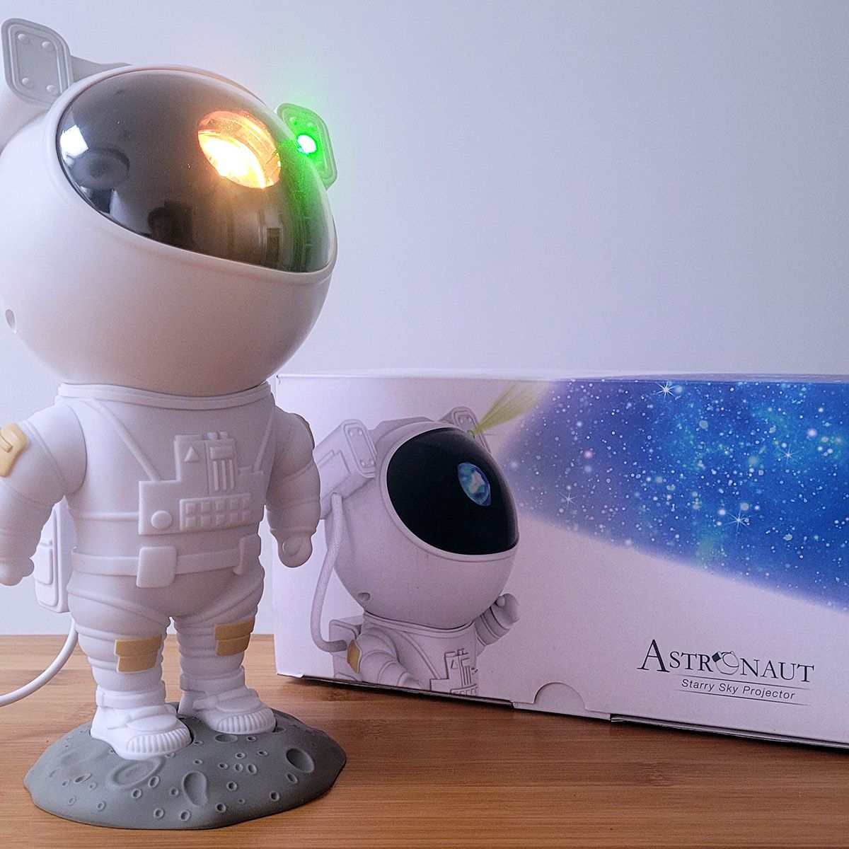 Astronaut Starry Sky star projector review | Space