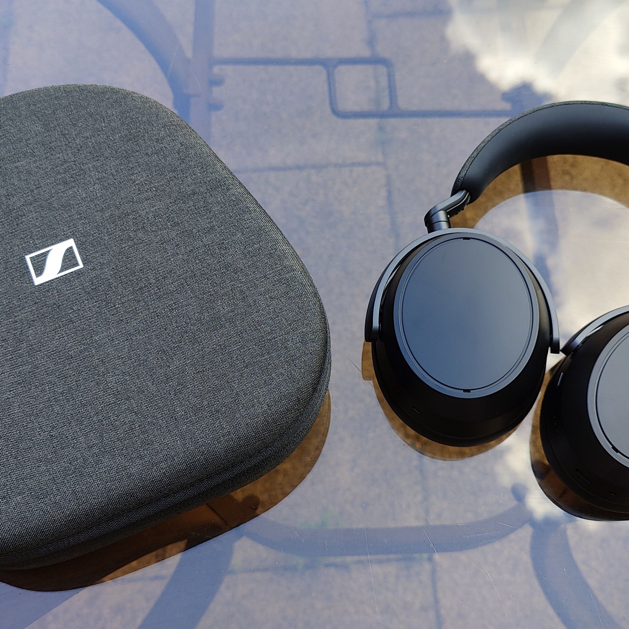 Sennheiser MOMENTUM 4 Bluetooth使用不可 有線OK ゼンハイザー「MOMENTUM 4 Wireless」の実力は？ Bluetooth＆デジタル