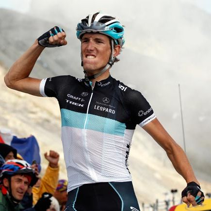 Andy Schleck wins, Contador cracks, Voeckler keeps yellow by