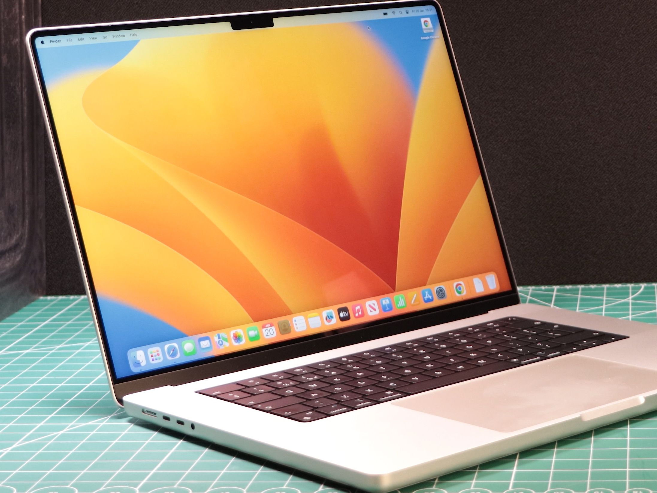 MacBook本体 Apple MacBook Pro 16inch Apple MacBook Pro 16