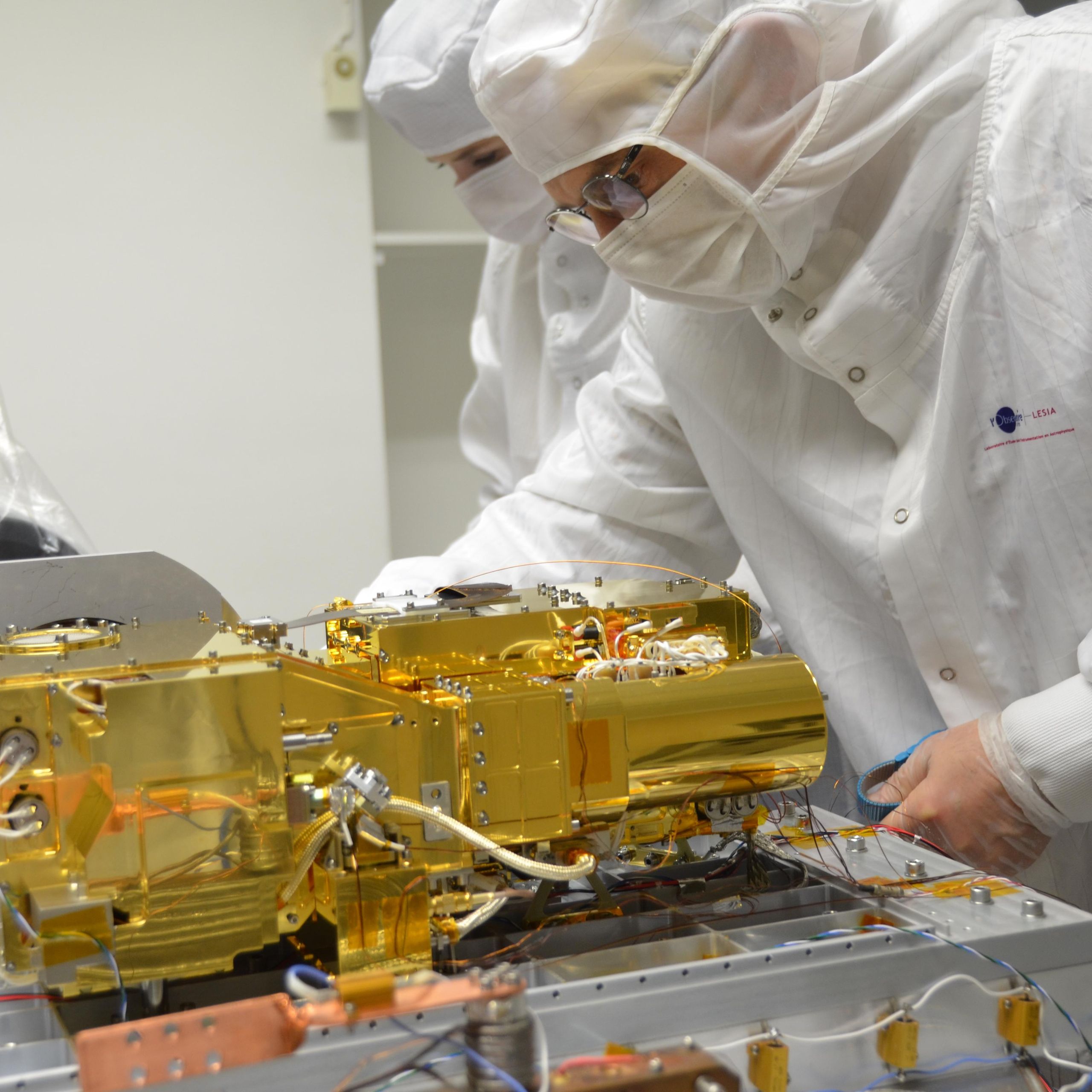 Zap! Scientists Fire Laser for NASA's Mars 2020 Rover for 1st Time