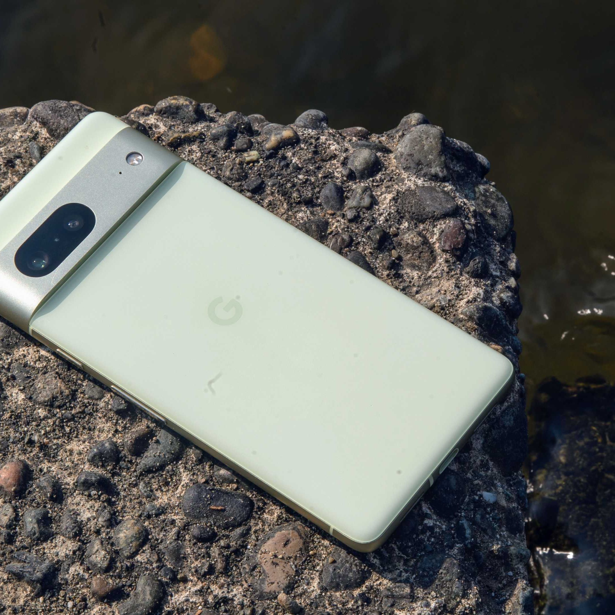 What?! I just got a free Google Pixel 7 from Verizon — no trade-in