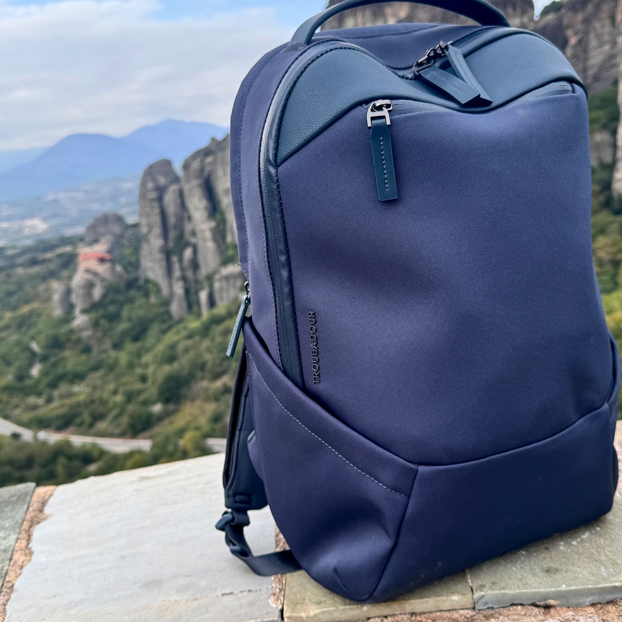 canvas and leather computer backpack Waxed Mens Casual Briefcase Bag 14'' Messenger Bag For Men neutraltones The shell is cut Vintage distressed camel cigarette Size:1/8oz