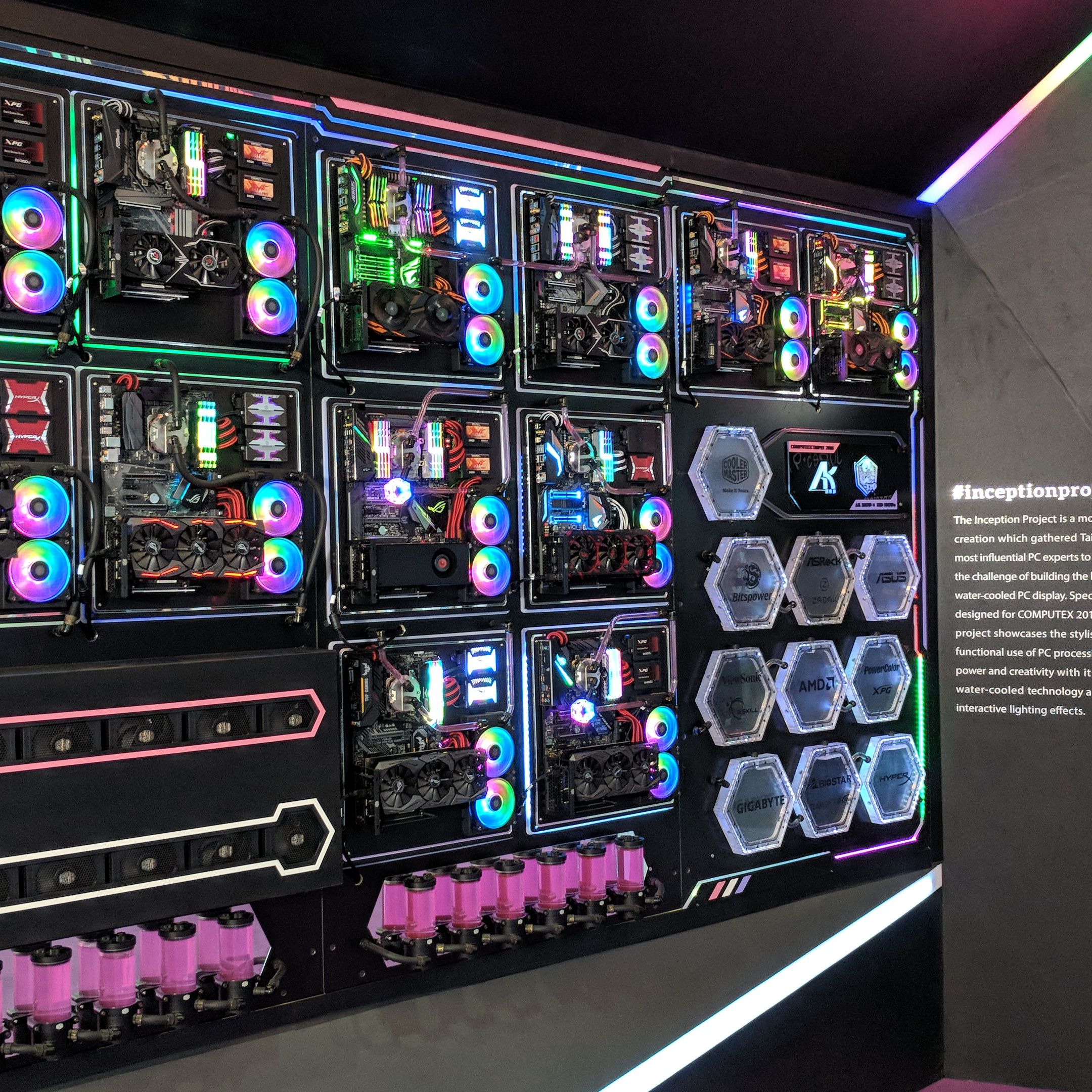 邦楽 20th Anniversary Best PERMAFROST Computex's showpiece display is an obelisk of liquid cooling