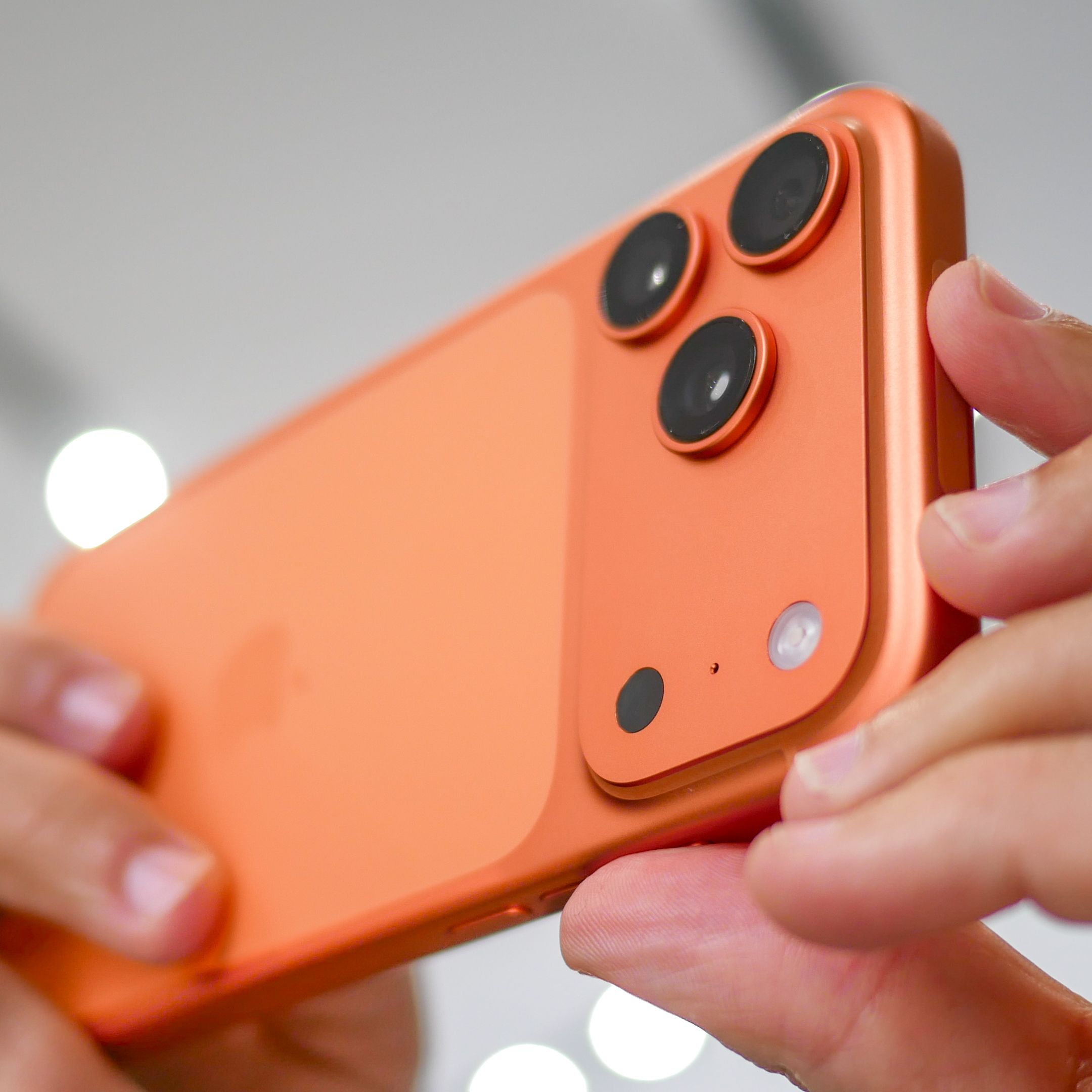Apple finally gave the iPhone 17 Pro a vapor chamber — why this upgrade  matters