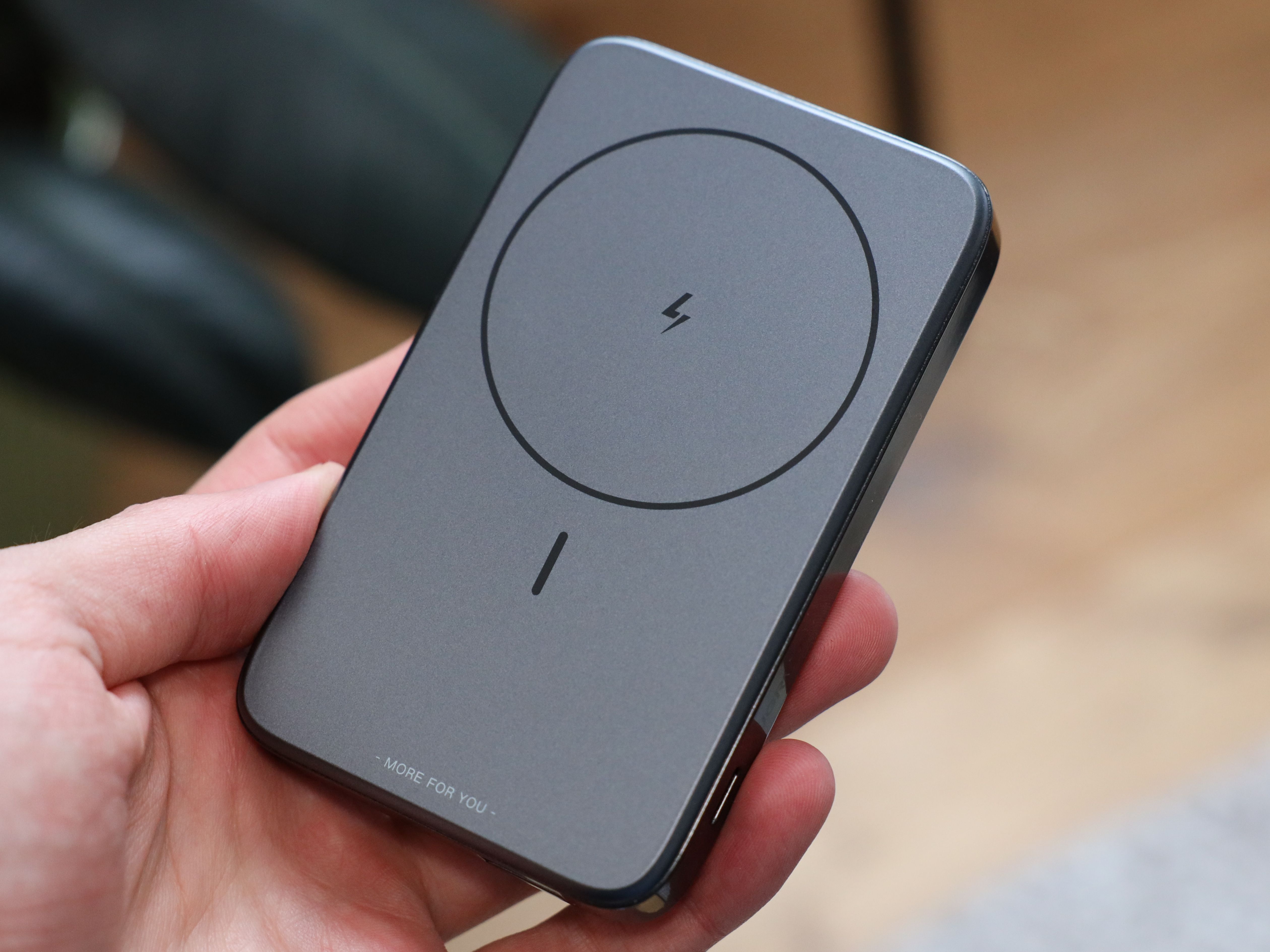 magsafe power bank for iphone 14 pro