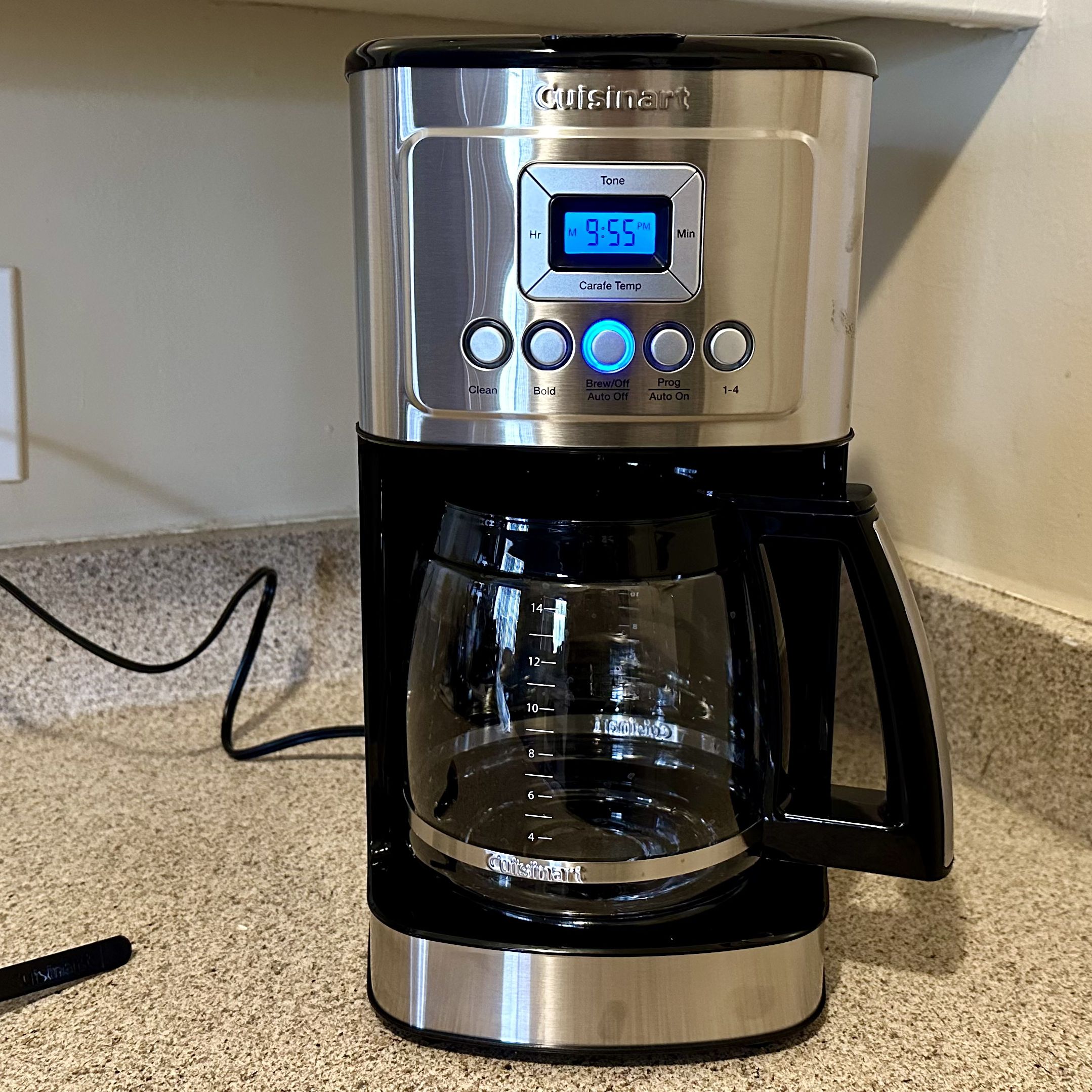 クイジナート　Cuisinart DCC-3200P1 コーヒーメーカー Cuisinart 14-Cup Programmable Coffeemaker DCC-3200P1 review