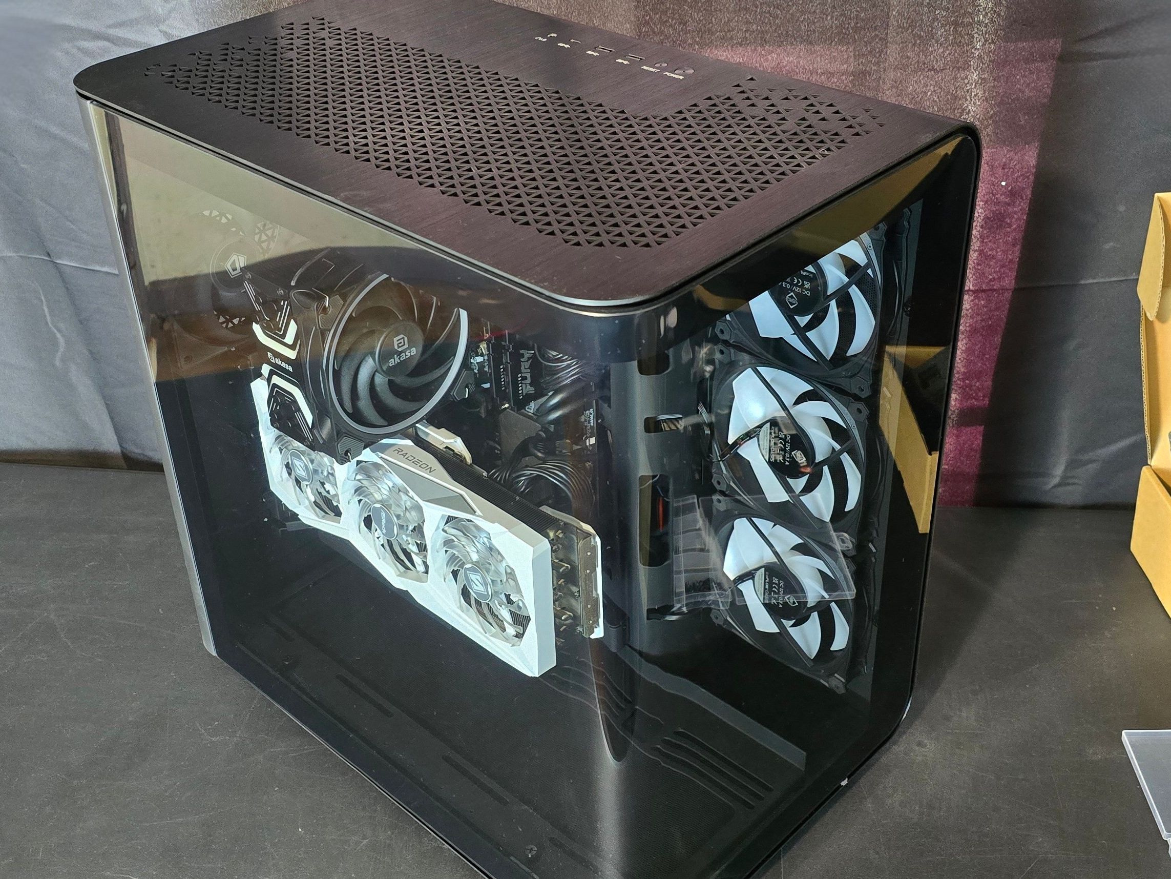 Benchmarks and Conclusion - MSI MEG Maestro 700L PZ Case Review