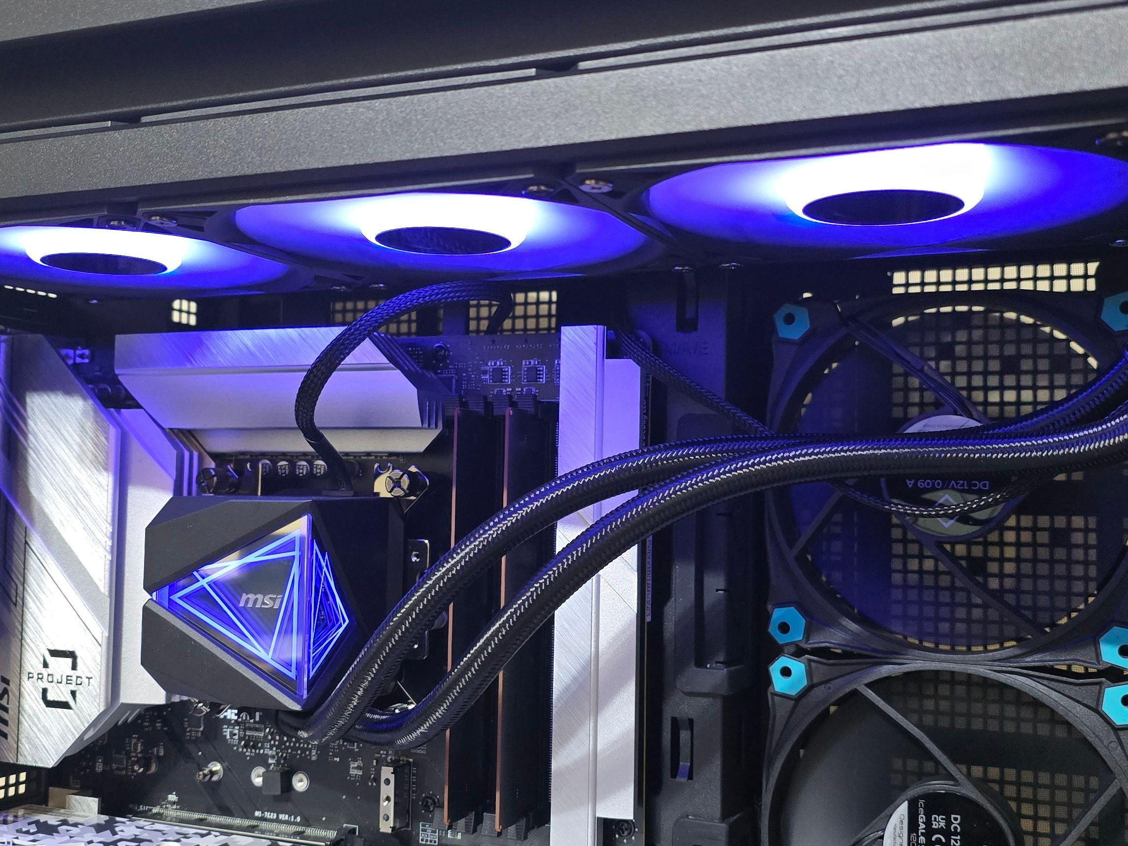 MSI CoreLiquid I240 and I360 review: Quiet power | Tom's Hardware