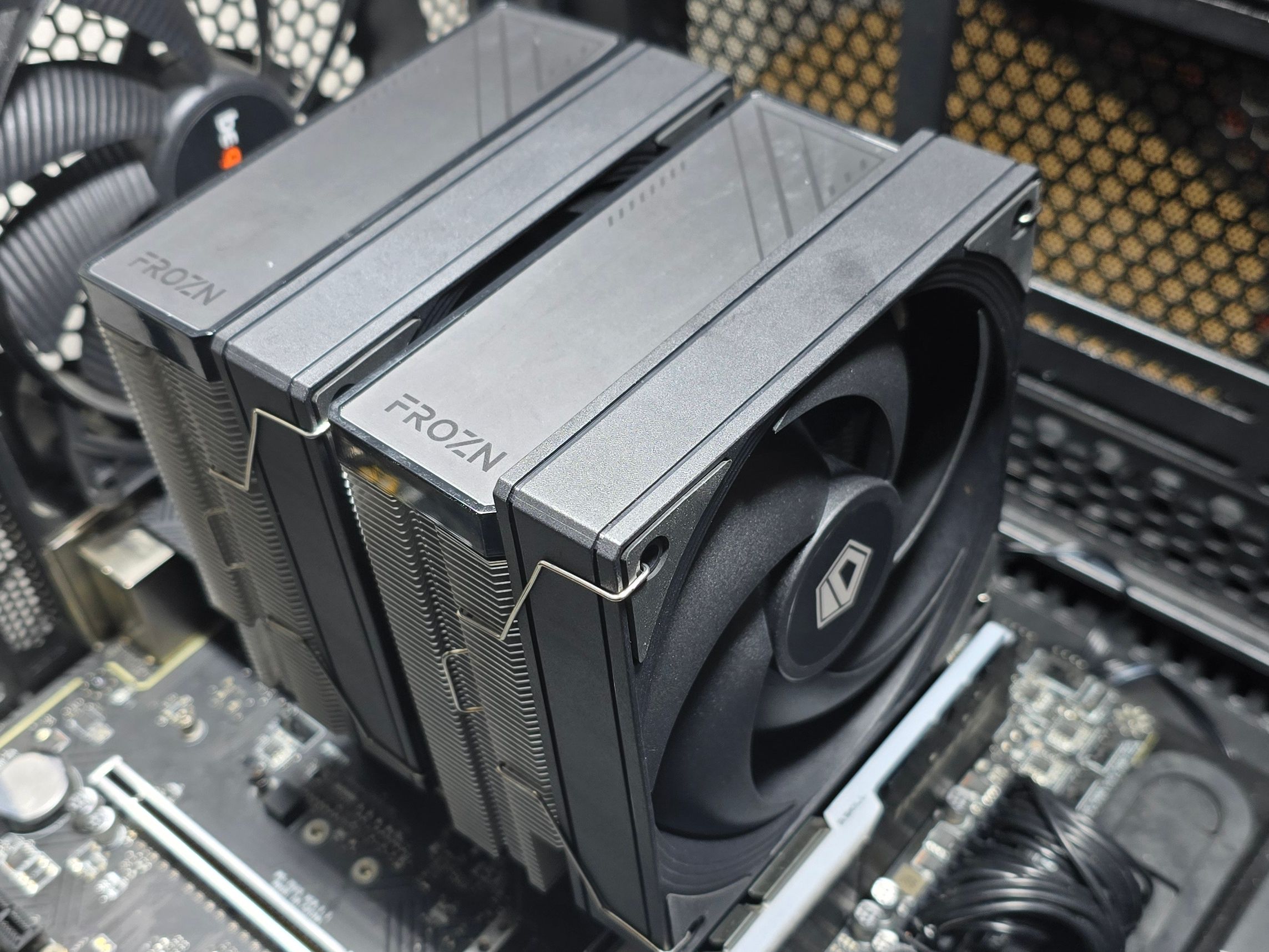ID-Cooling Frozn A620 Pro SE Review: A new level of value | Tom's