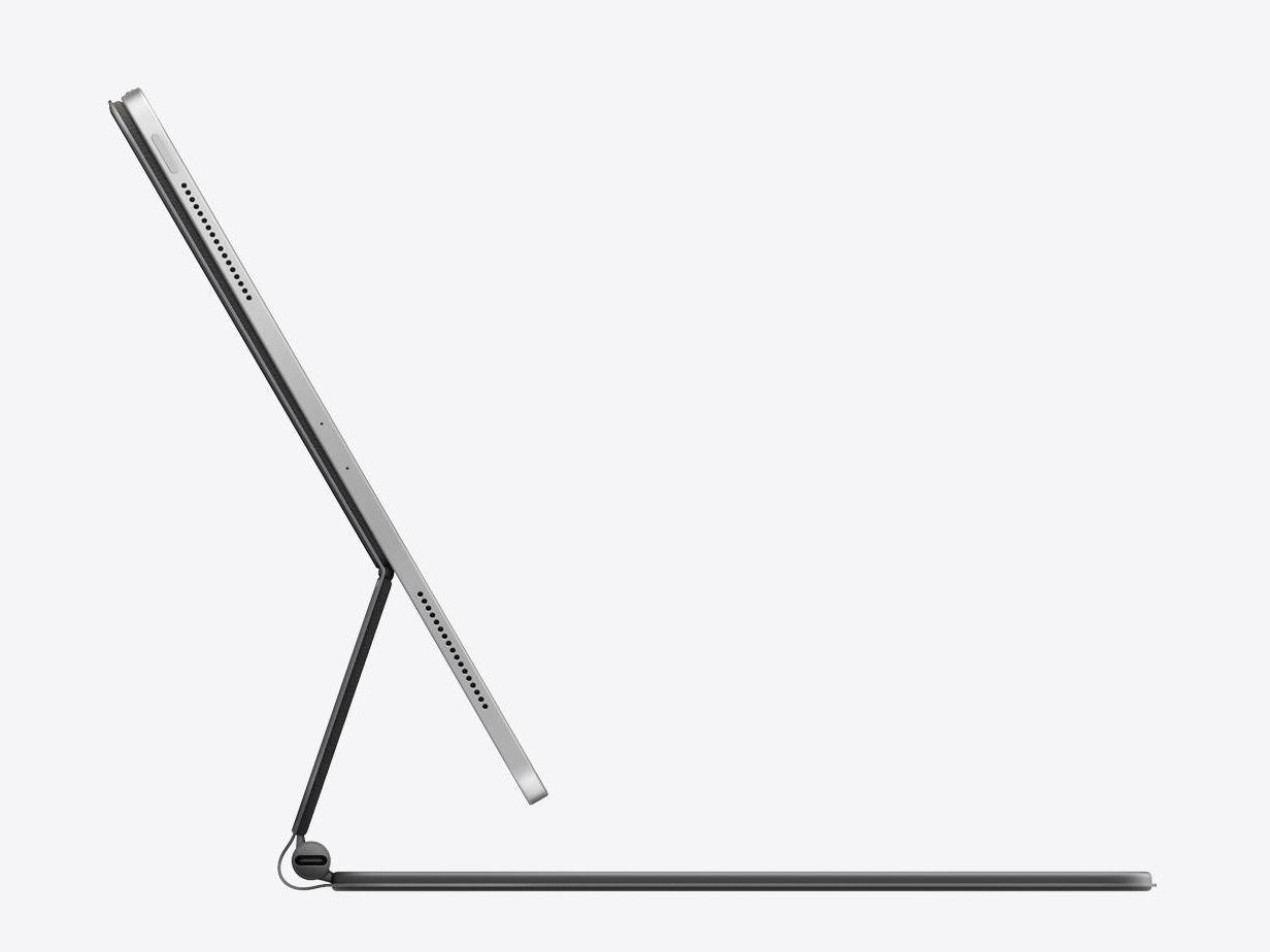 A 12.9-inch iPad Pro and Magic Keyboard combo weighs more than a 