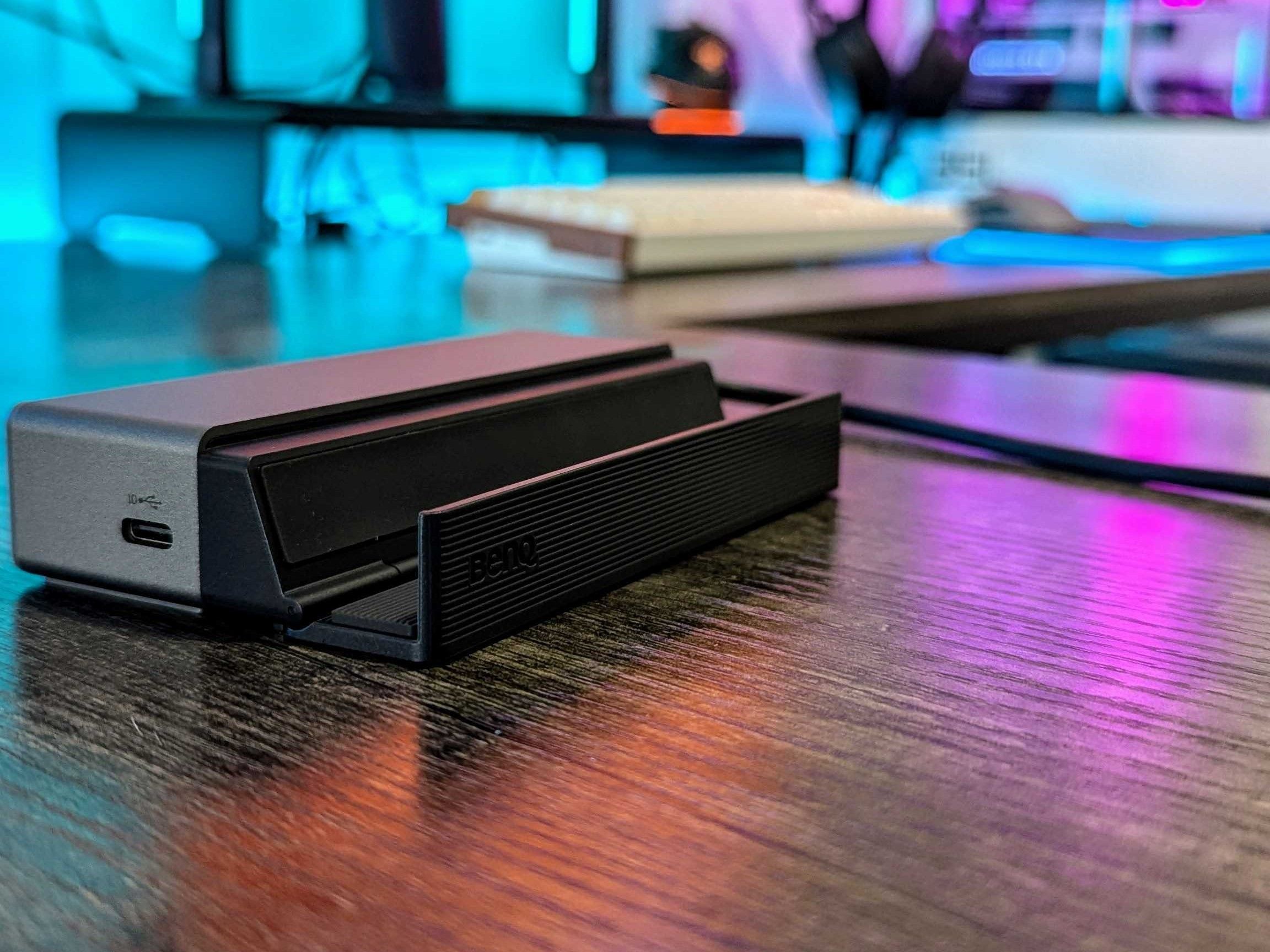 BenQ beCreatus USB4 Gaming Handheld Dock (GR10) review | Windows