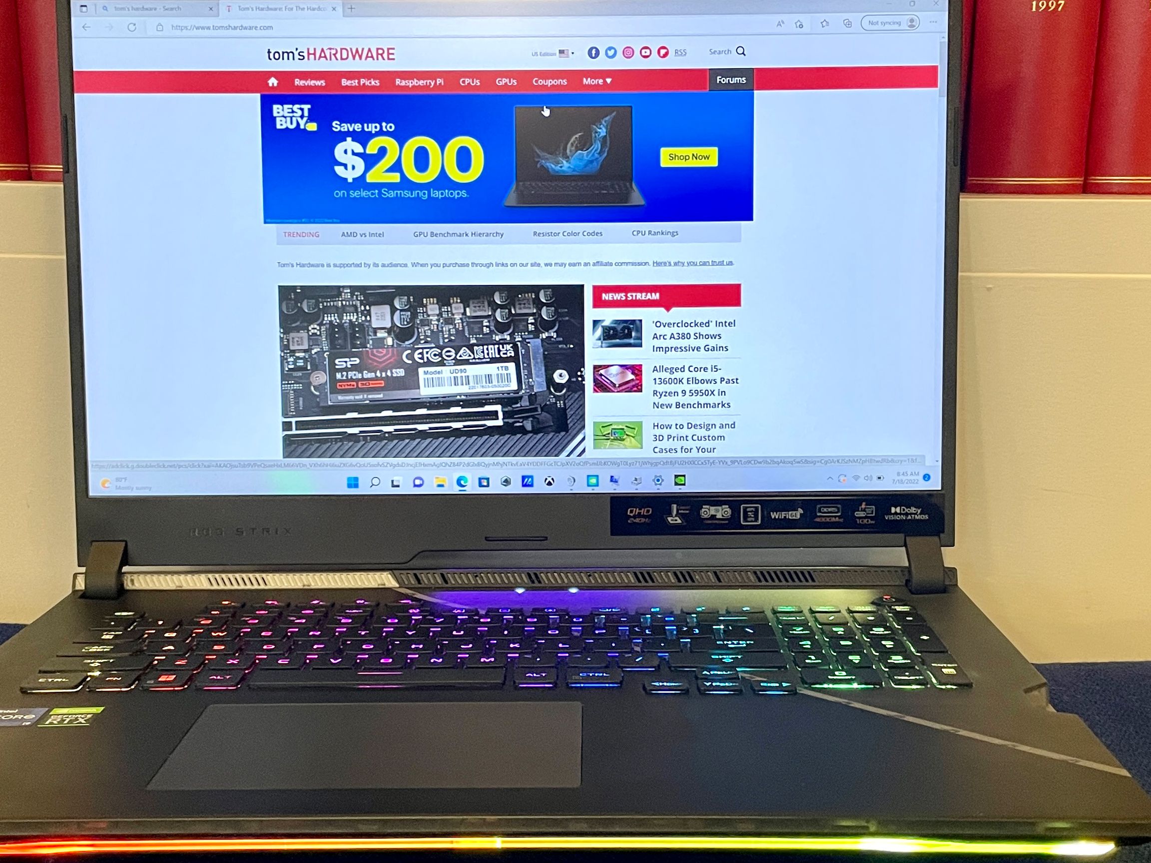 Asus ROG Strix Scar 17 SE (G733) Review: Practical, Pretty, and 