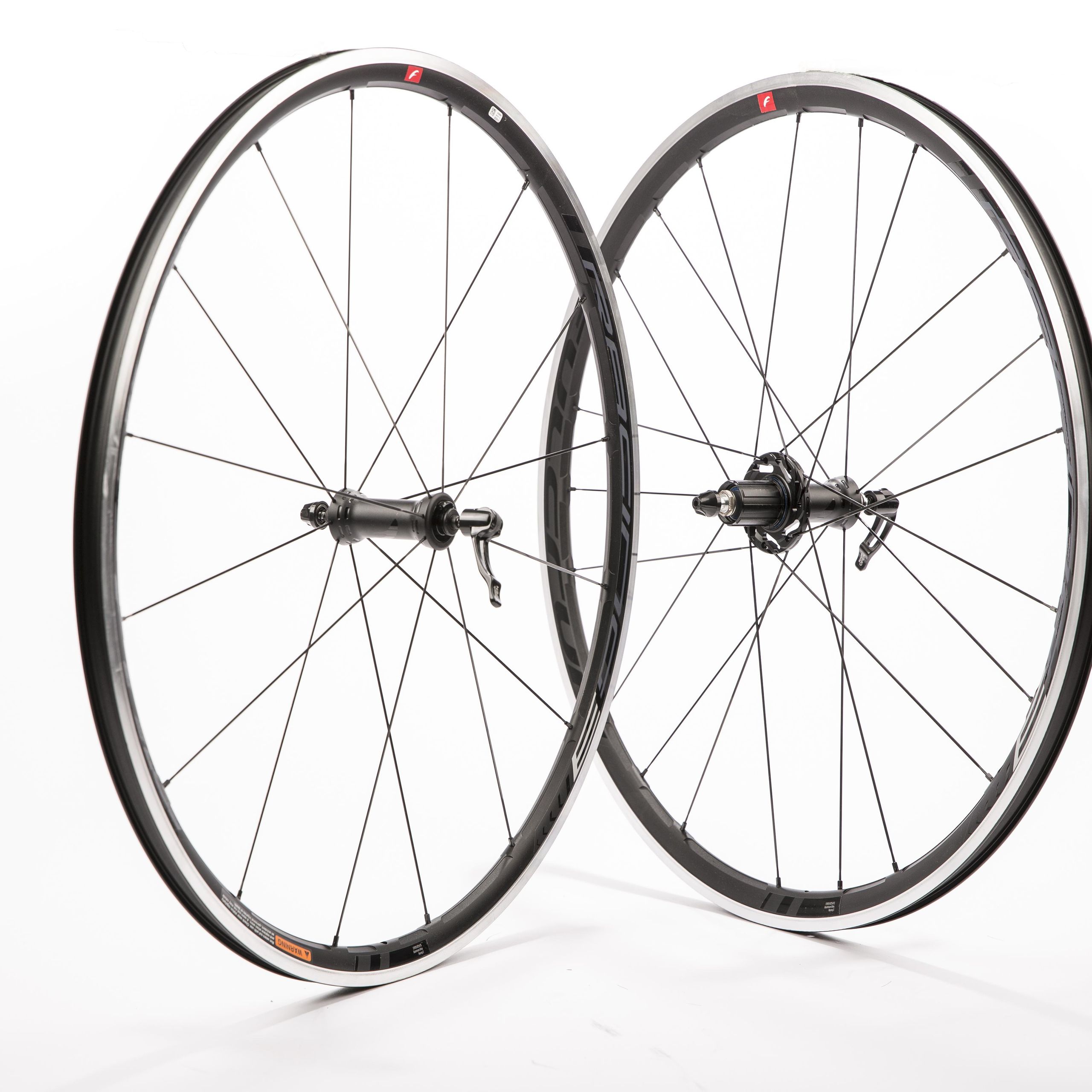 Fulcrum Racing 3ホイール FULCRUMからディスクブレーキ用ホイール「RACING 3 DB」登場