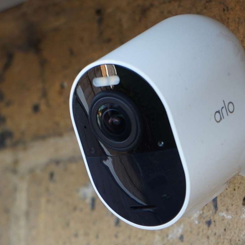 防犯カメラ Arlo Ultra Arlo Ultra 2 Wireless 4K Security Camera | Arlo