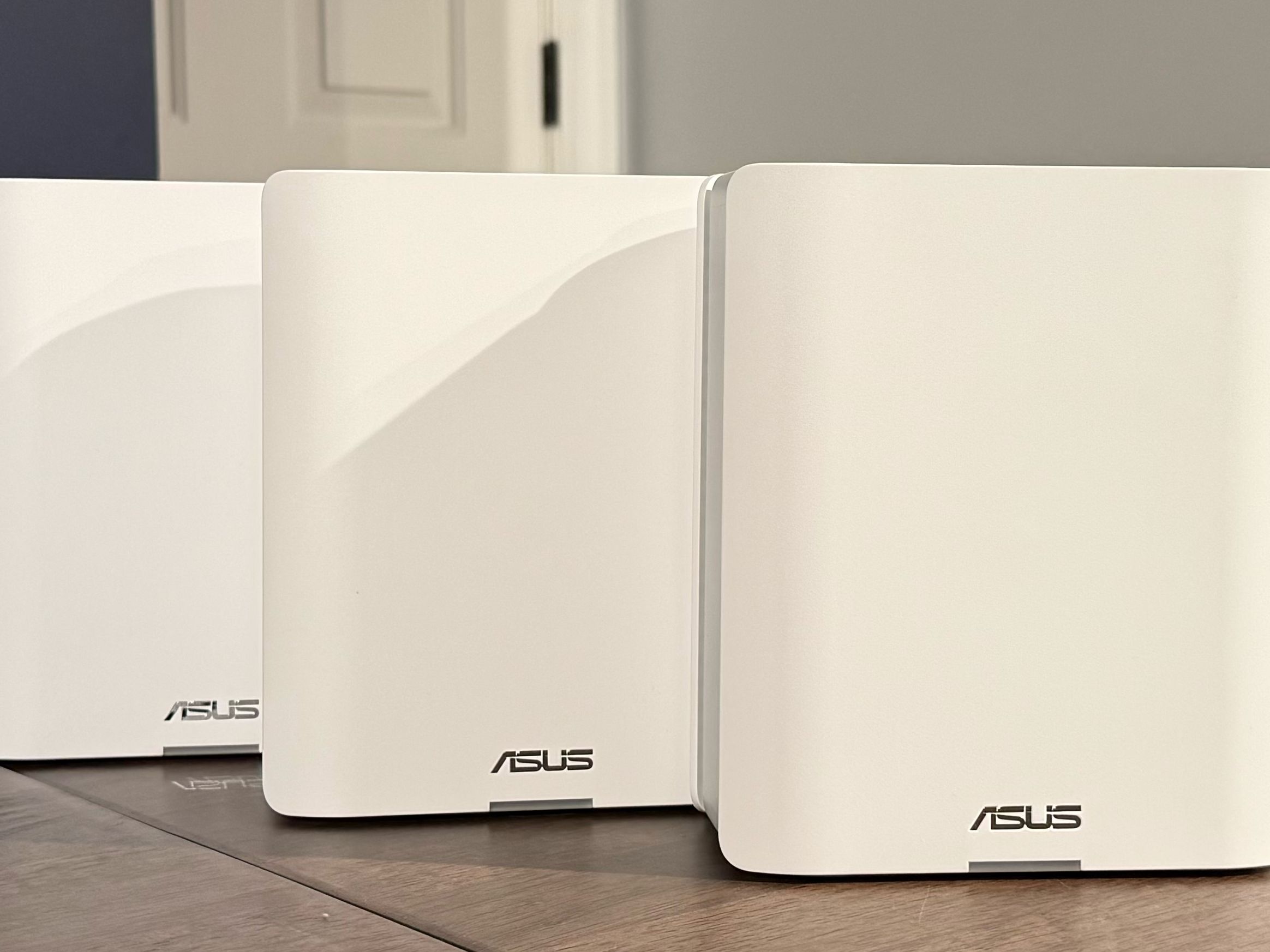 ASUS ZenWiFi RT-BE18000 Wi-Fi 7ルーター ① o2wb2pbDhUGpdf6uLj4zUV.jpg