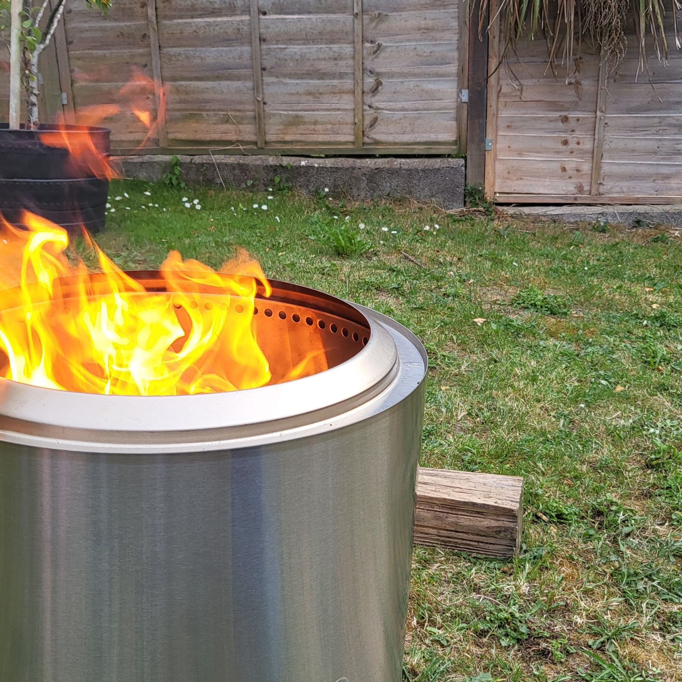 【Solo Stove】Bonfire Solo Stove Bonfire 2.0, Smokeless Fire Pit | Wood Burning