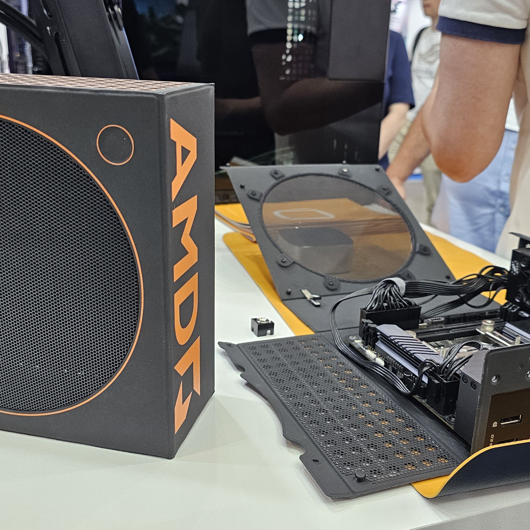 flamingo Min-ITX Model 0 Flamingo最終値下げ！ SEaFNt6insVQMRC93zakR5.jpg