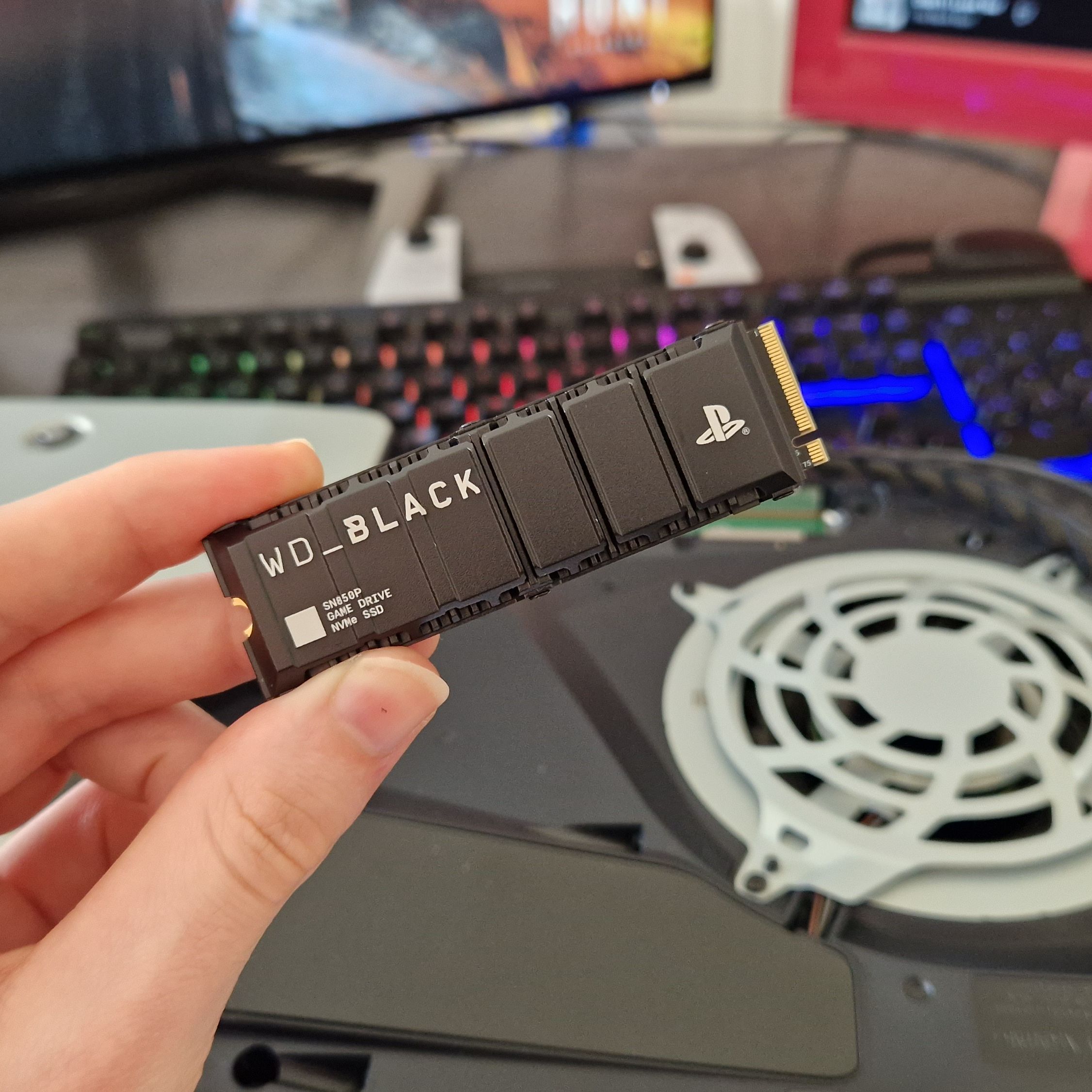 ステーキさん専用WD_BLACK SN850P NVMe SSD ゲームドライブ Amazon.com: WD_BLACK 1TB SN850P NVMe M.2 SSD Officially Licensed