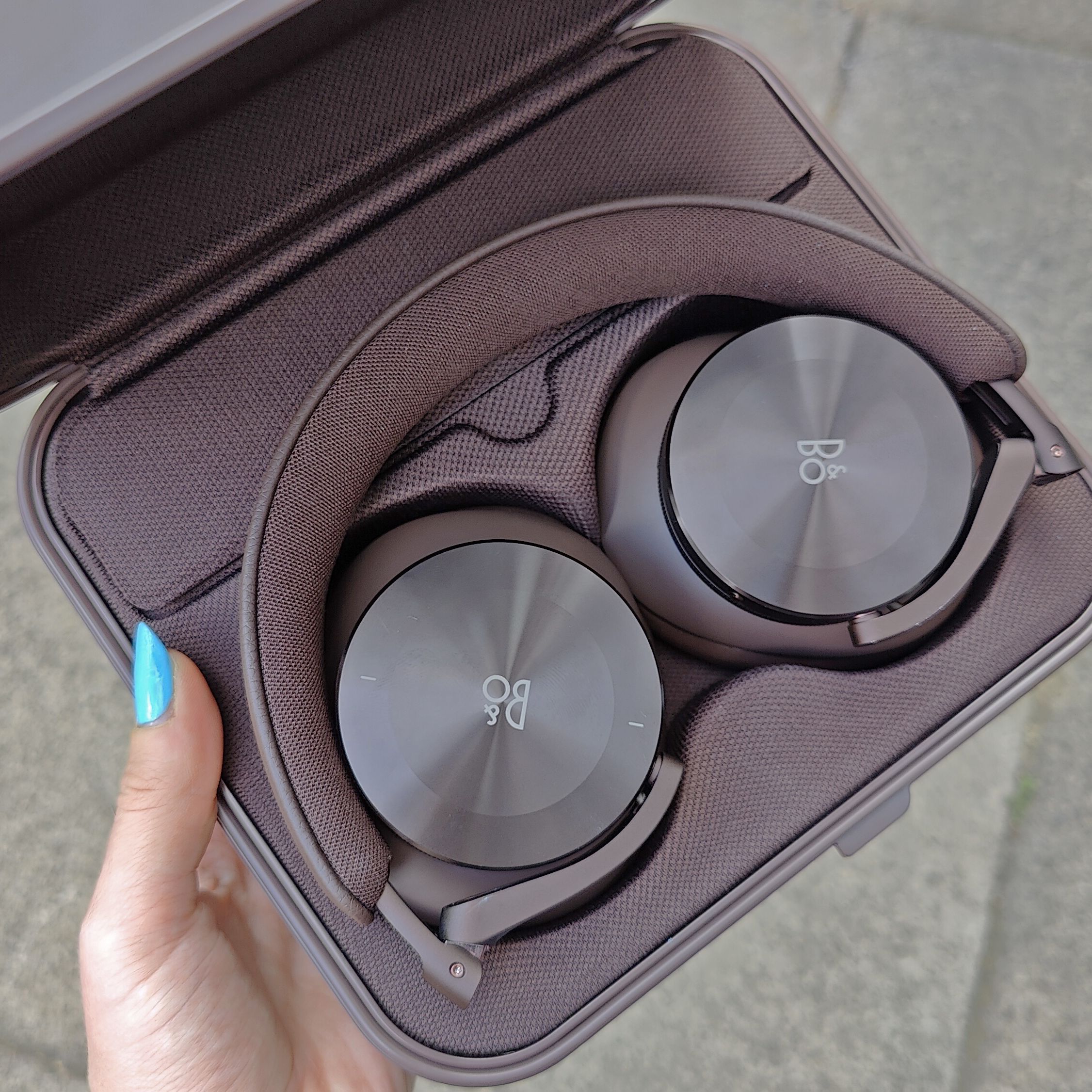 【美品】Bang & Olufsen Beoplay H95 3fkCd9myk3d8HDmFzYdDa3.jpg