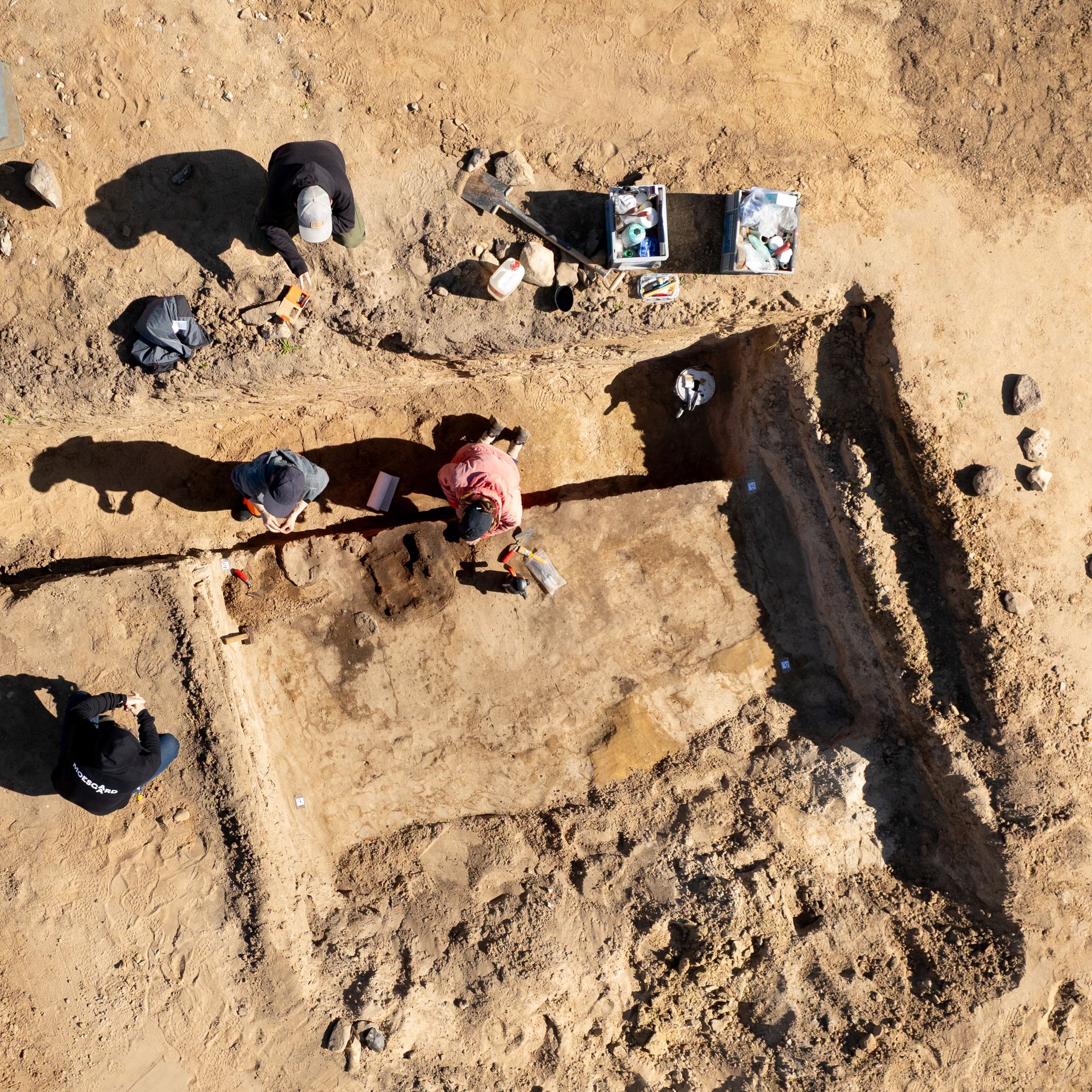Viking Age burial of chieftain with 'enormous power' found in Denmark — and he may have served Harald Bluetooth | Live Science