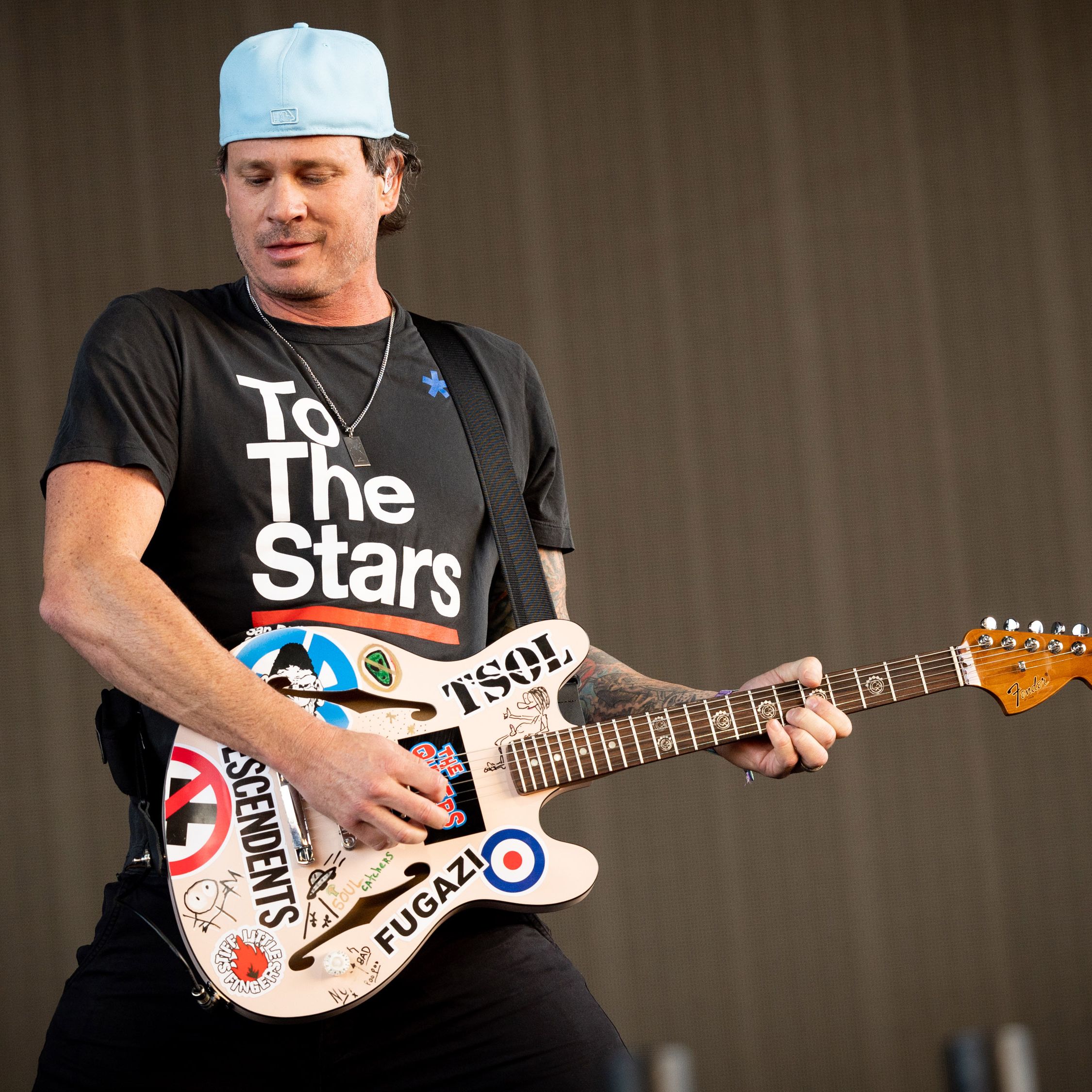 Blink-182's Tom DeLonge Unveils Signature Fender 'Starcaster