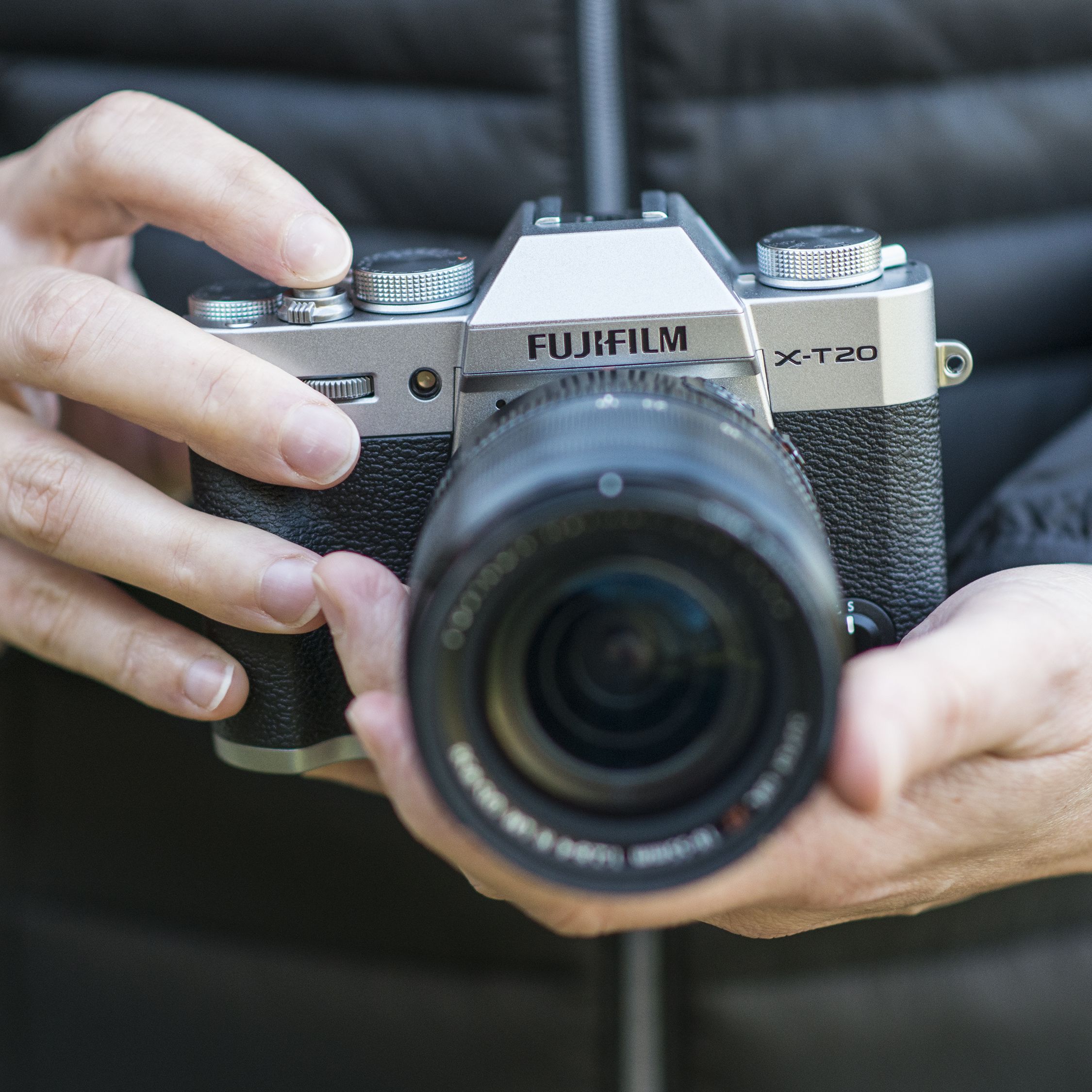 FUJIFILM X-T20 シルバー Amazon.com : Fujifilm X-T30 Mirrorless Digital Camera, Silver