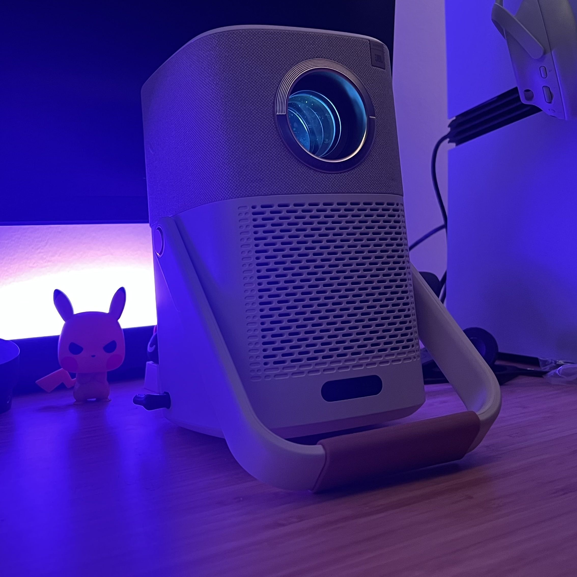 【ほぼ未使用】　Yaber Projector T2 Sound by JBL & Built-in Battery] Yaber T2 Outdoor Projector