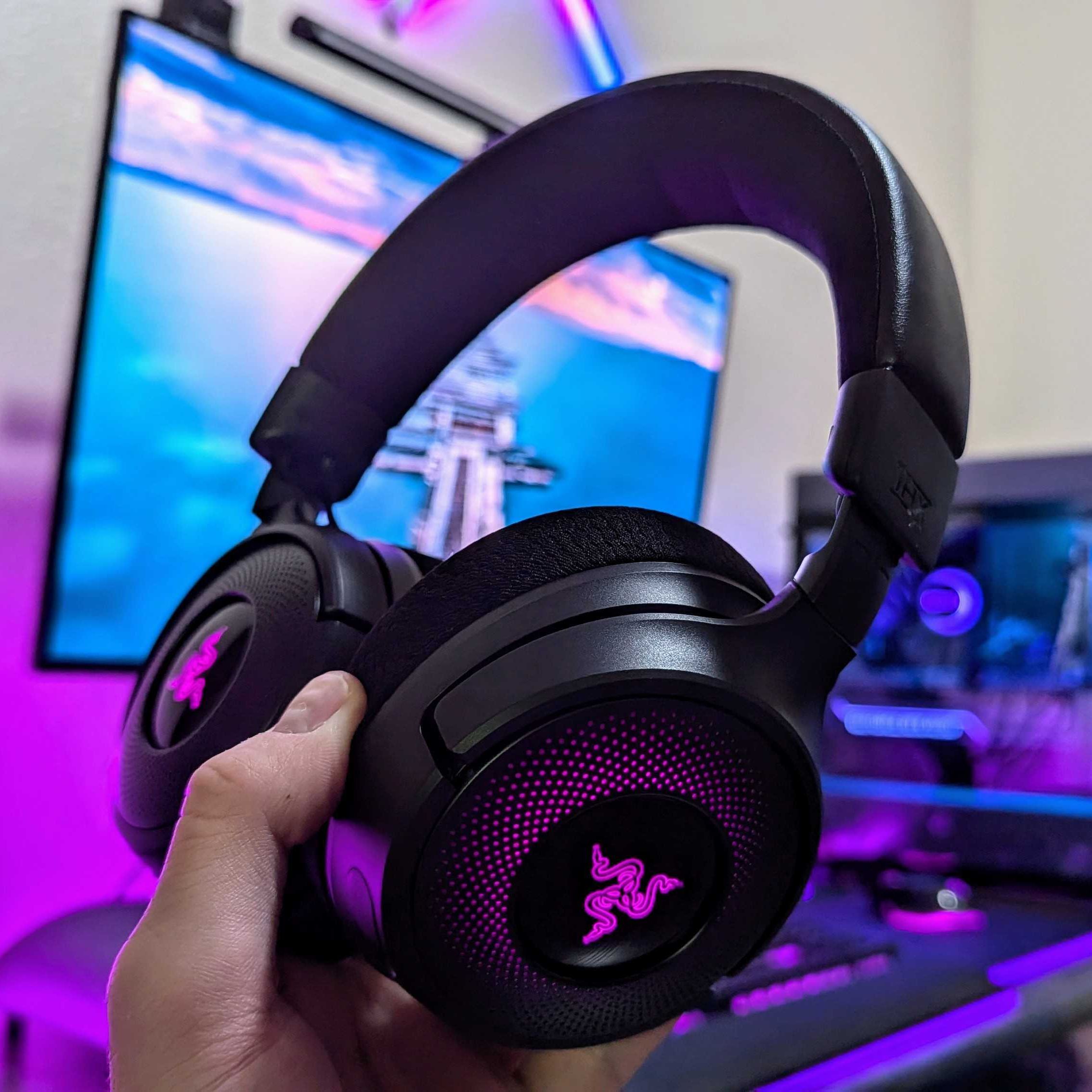 Razer's latest wireless PC gaming headset rocks 9 zones of RGB