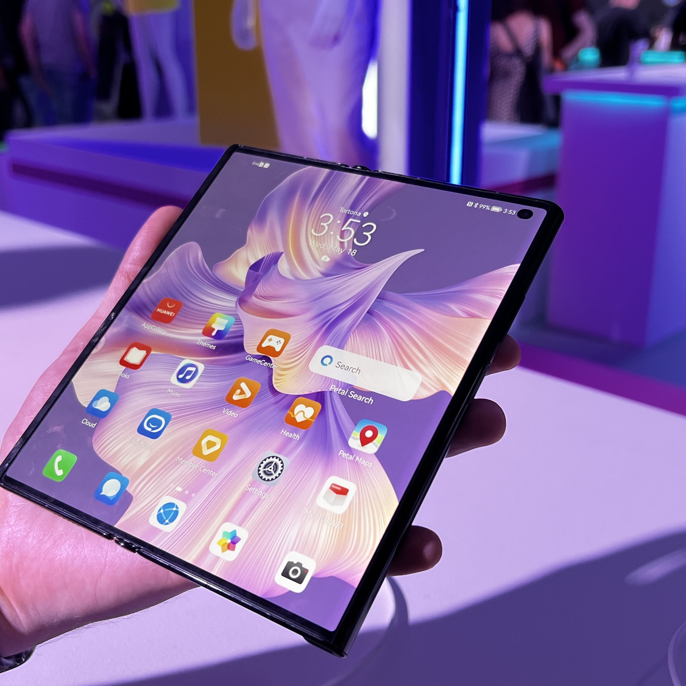 Meet the Huawei Mate Xs 2: The brand new foldable flagship 