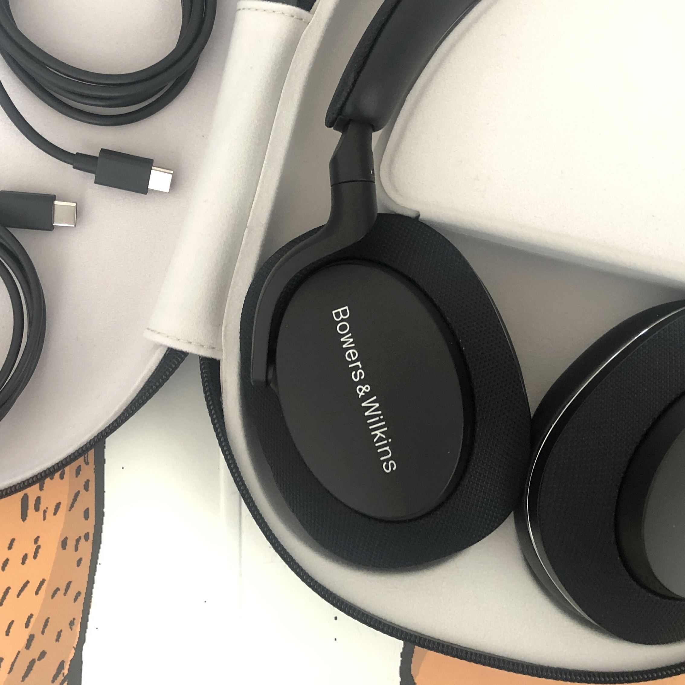 【ほぼ未使用】 Bowers & Wilkins Px7 S2e Amazon.com: Bowers & Wilkins Px7 S2e Over-Ear Headphones