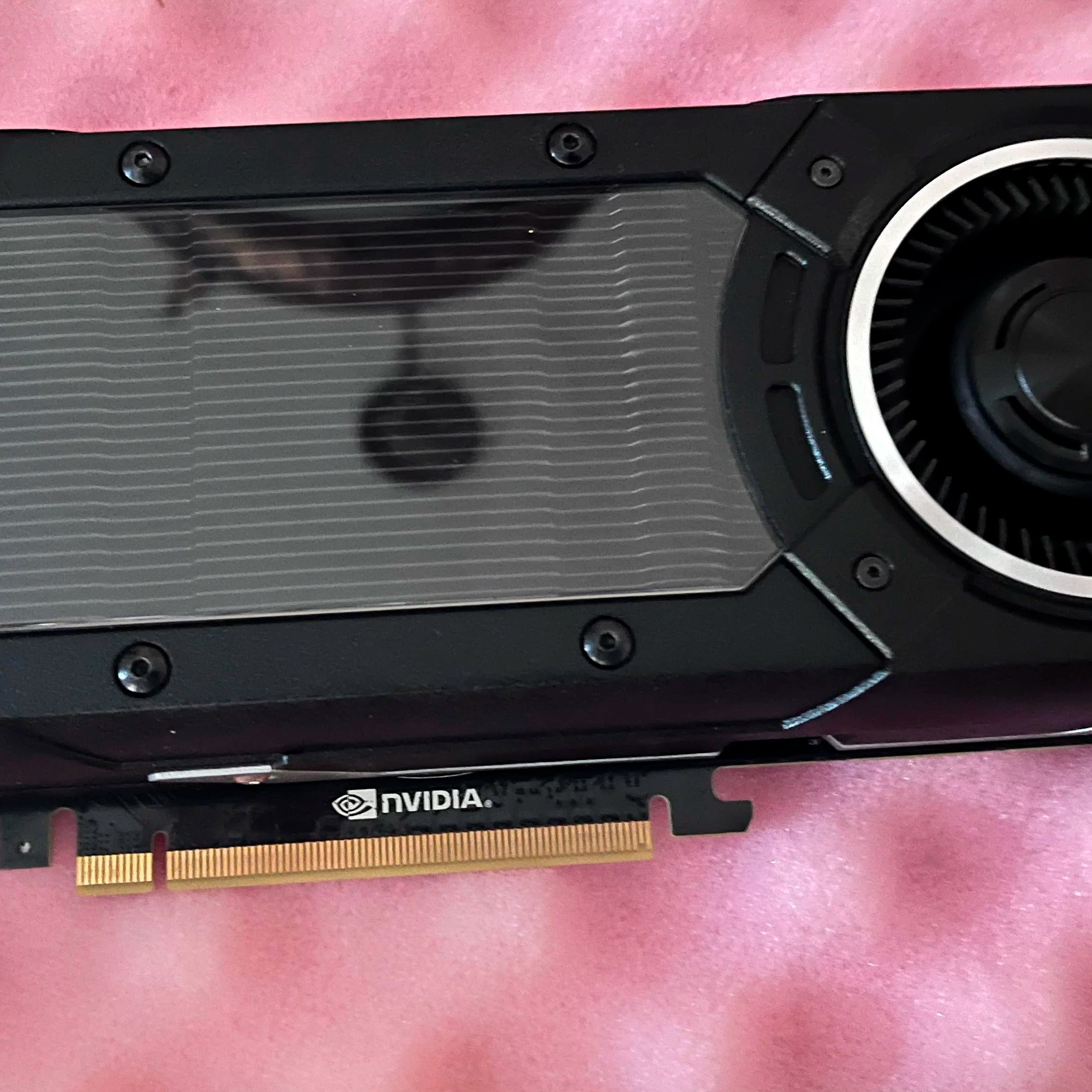 PCパーツ NVIDIA GeForece GTX TITAN X NVIDIA GeForce GTX Titan X Pictured in Full Detail