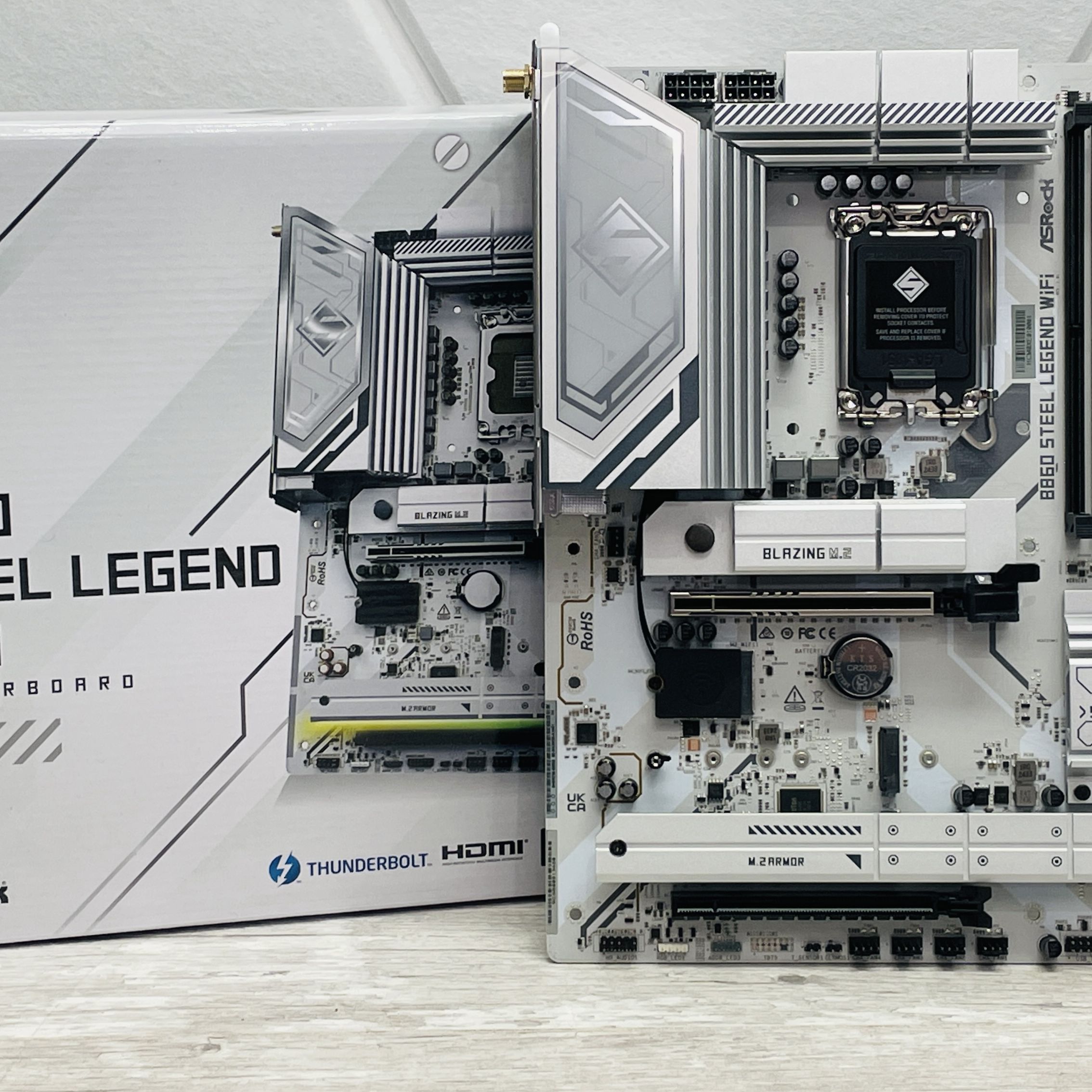 未開封新品 ASRock B860 STEEL LEGEND WiFi ASRock > B860 Steel Legend WiFi
