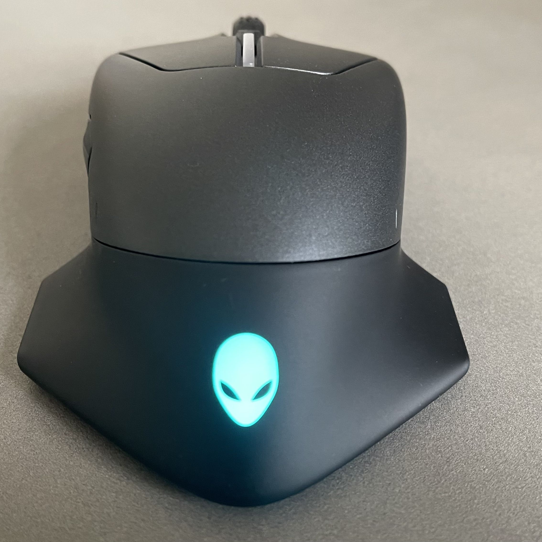ワイヤレスゲームalienware AW610M Alienware AW610M Ergonomic Wired/Wireless Gaming Mouse with