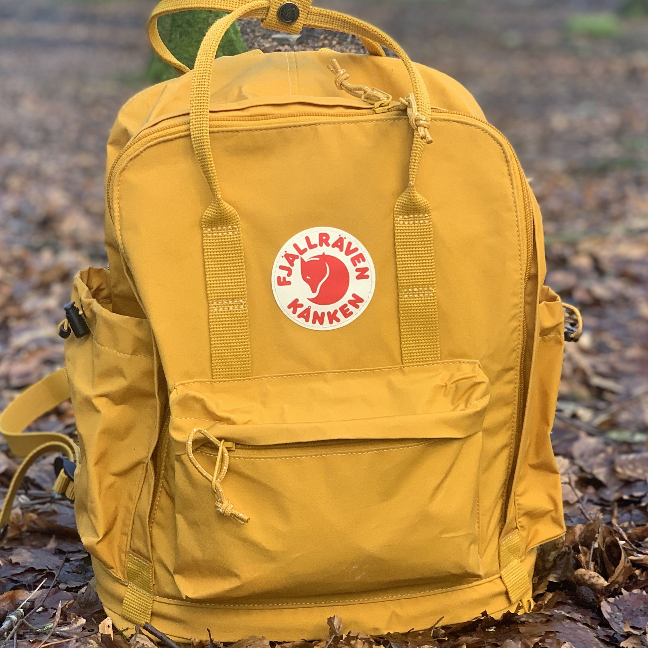 yellow backpack fjllrven Fjallraven Kanken Laptop 17" The material is a durable Fjllrven Knken Outlong 18L Backpack