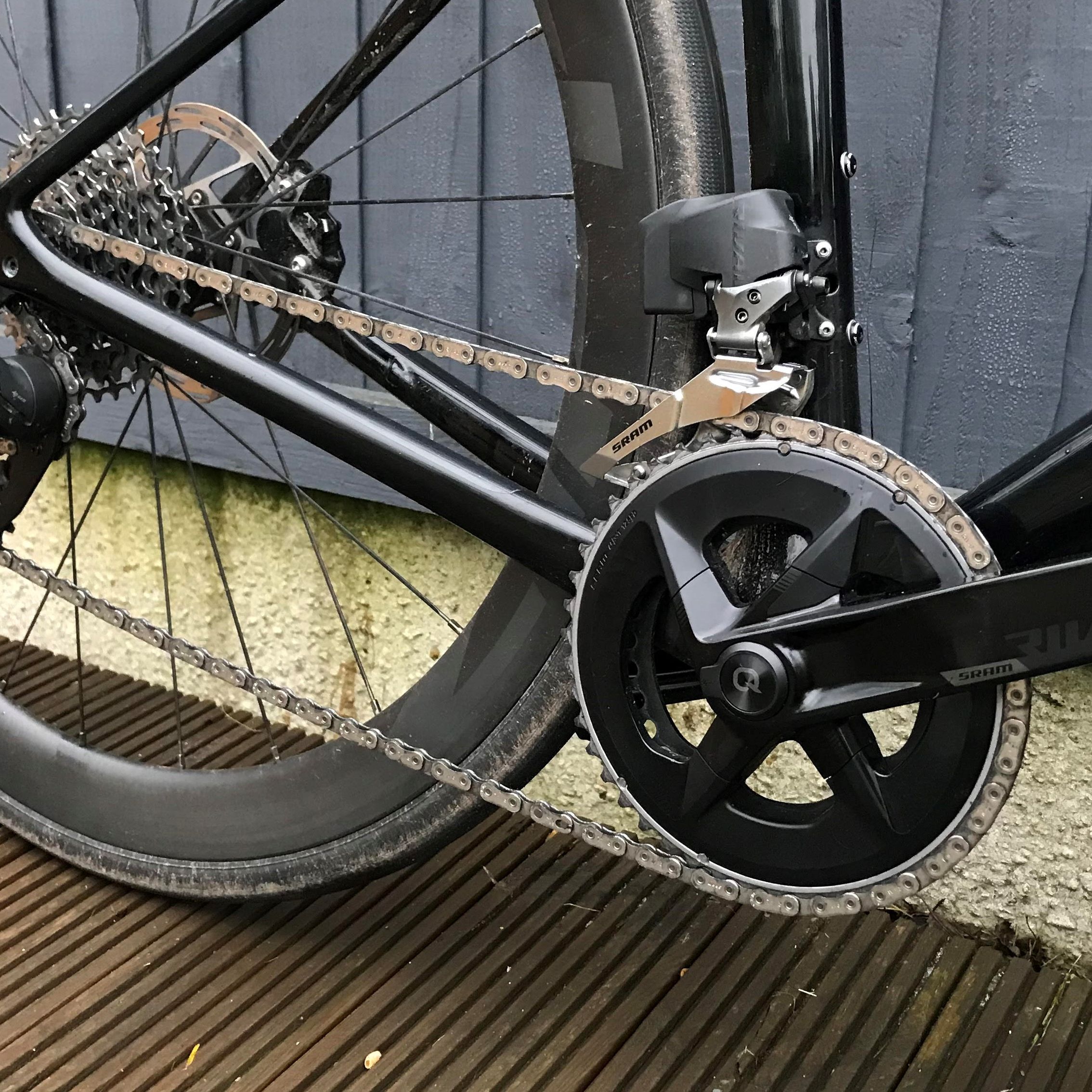 Rival eTap AXSデビュー スラム第3の電動無線/油圧ディスク