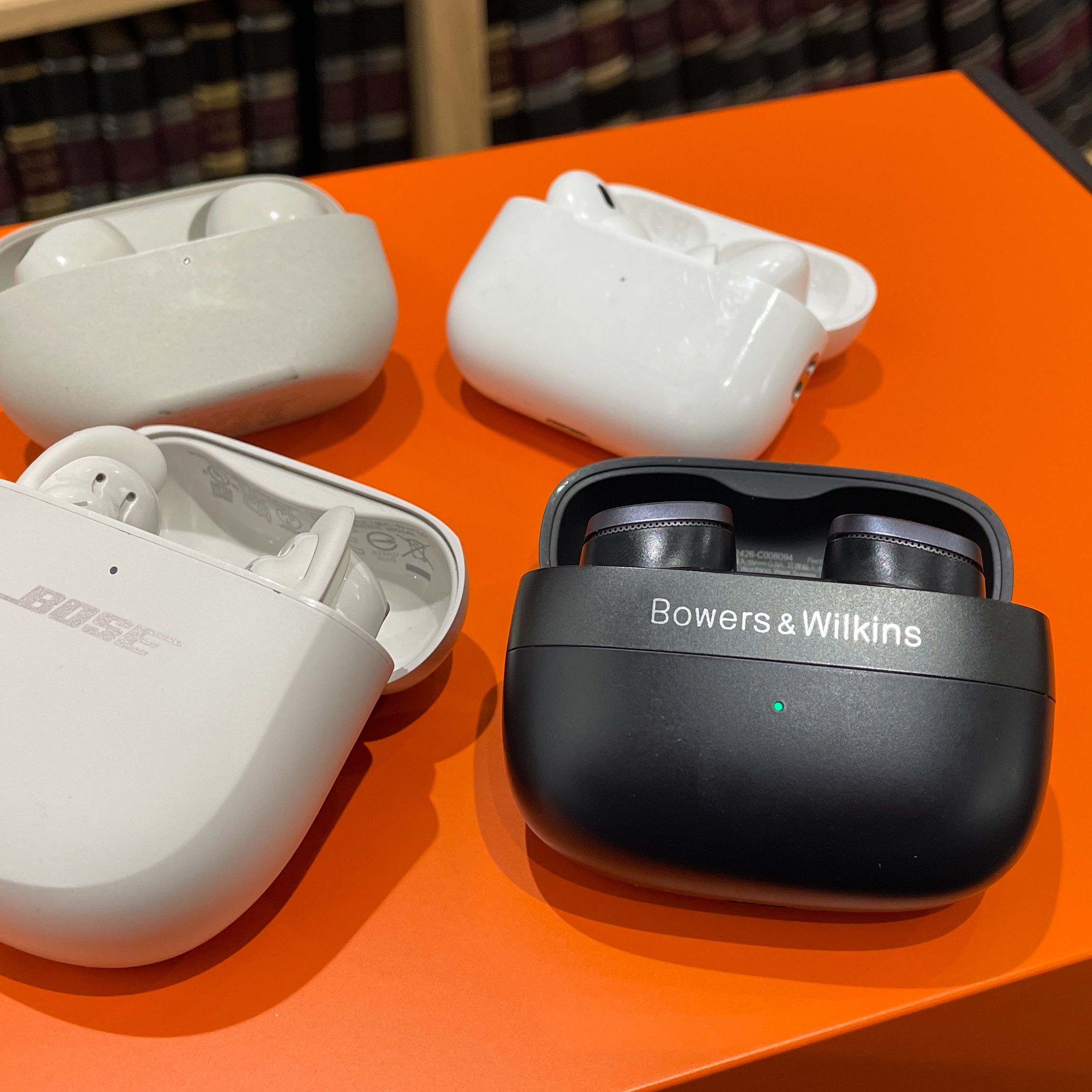 エイリアンvsジェームズ.ボンド s-l400.jpg