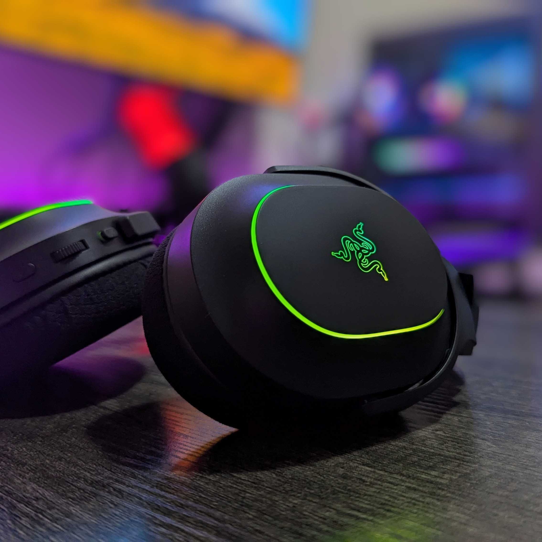 Razer Chroma RGB対応スピーカー Razer Nommo Chroma ゲーミングスピーカーレビュー・迫力のある