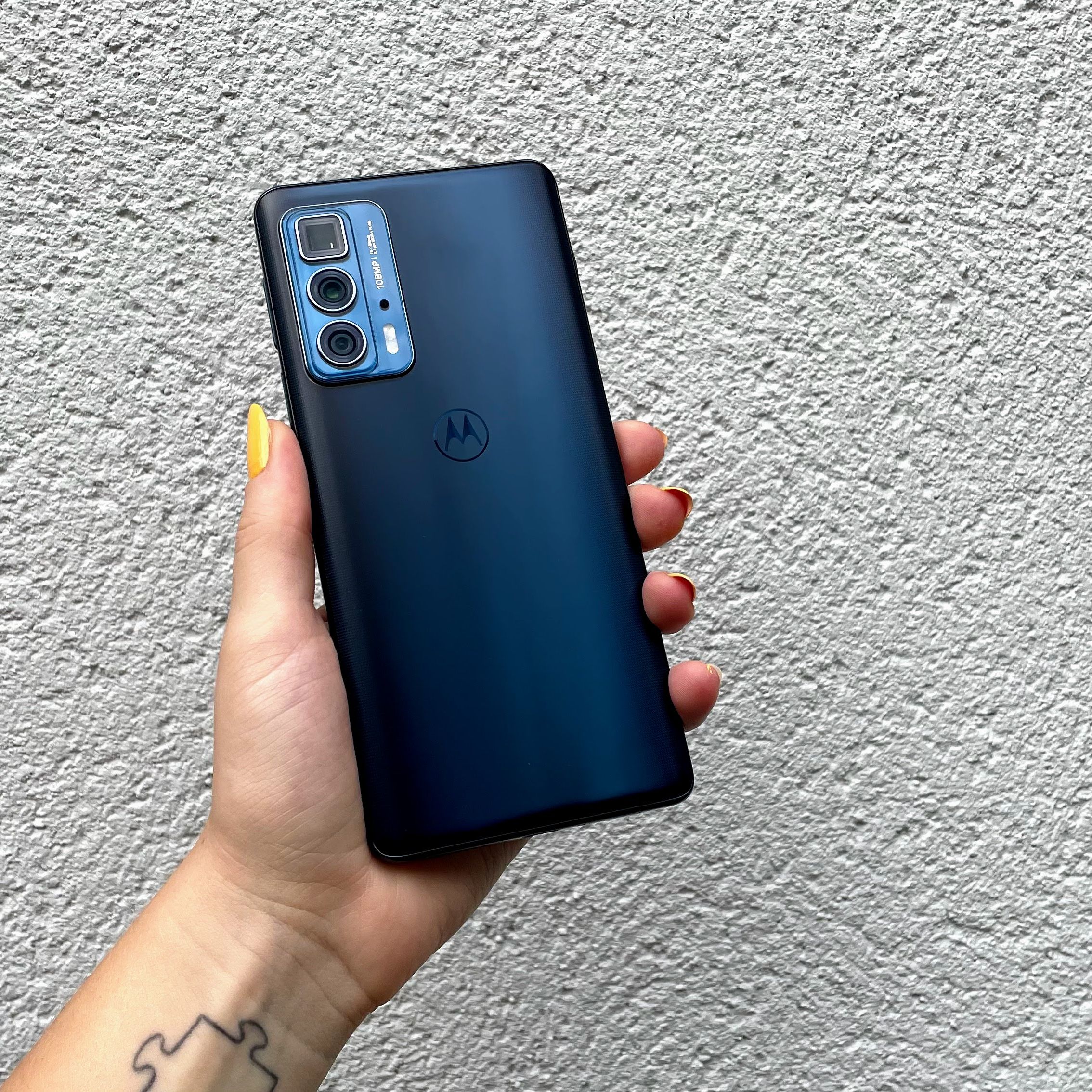 Motorola - 【美品】motorola edge 20 ＆ OPPO Band Style Motorola Edge 20, Edge 20 Pro, and Edge 20 Lite make global