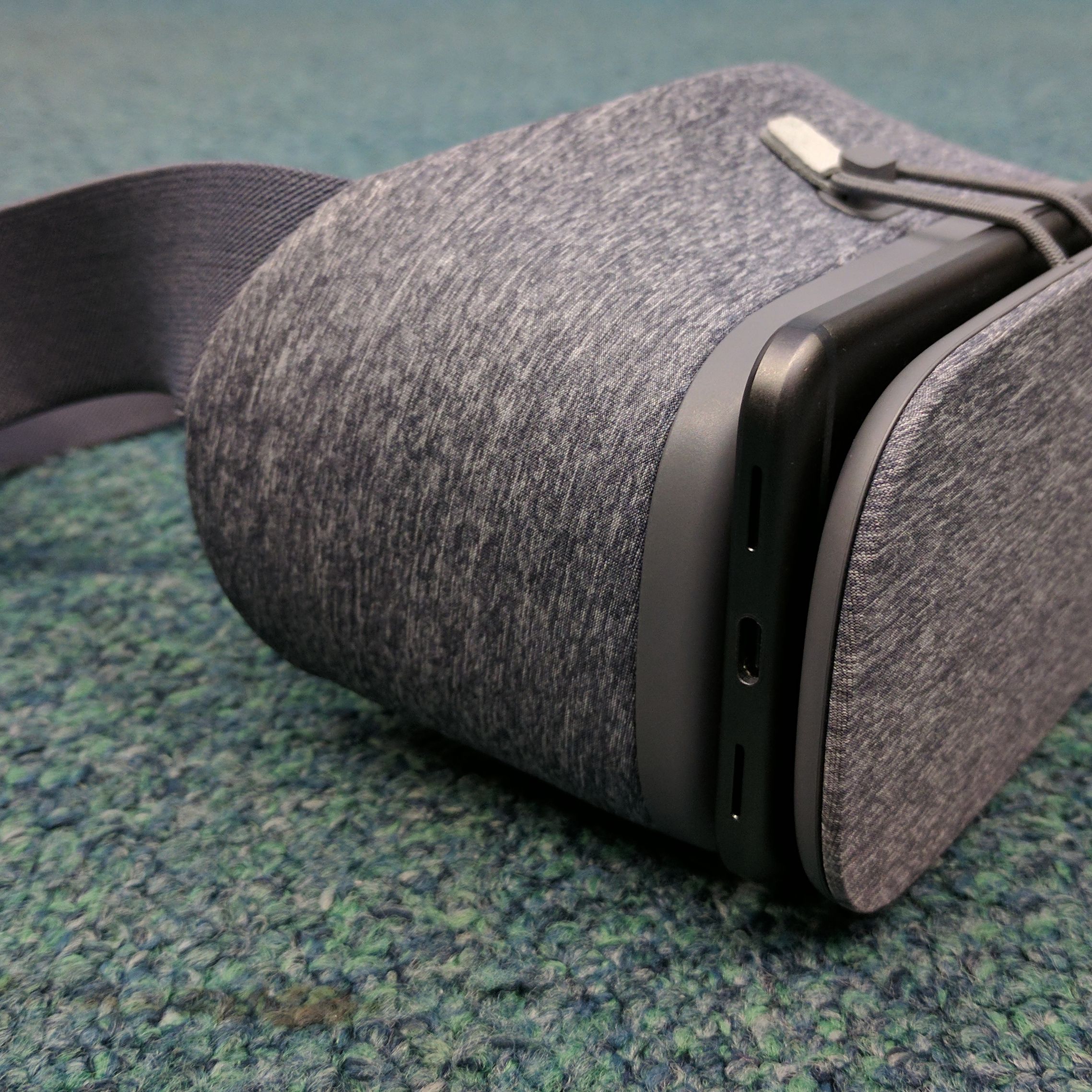 その他 GoogleDaydreamview Google Daydream View VR headset review | Stuff