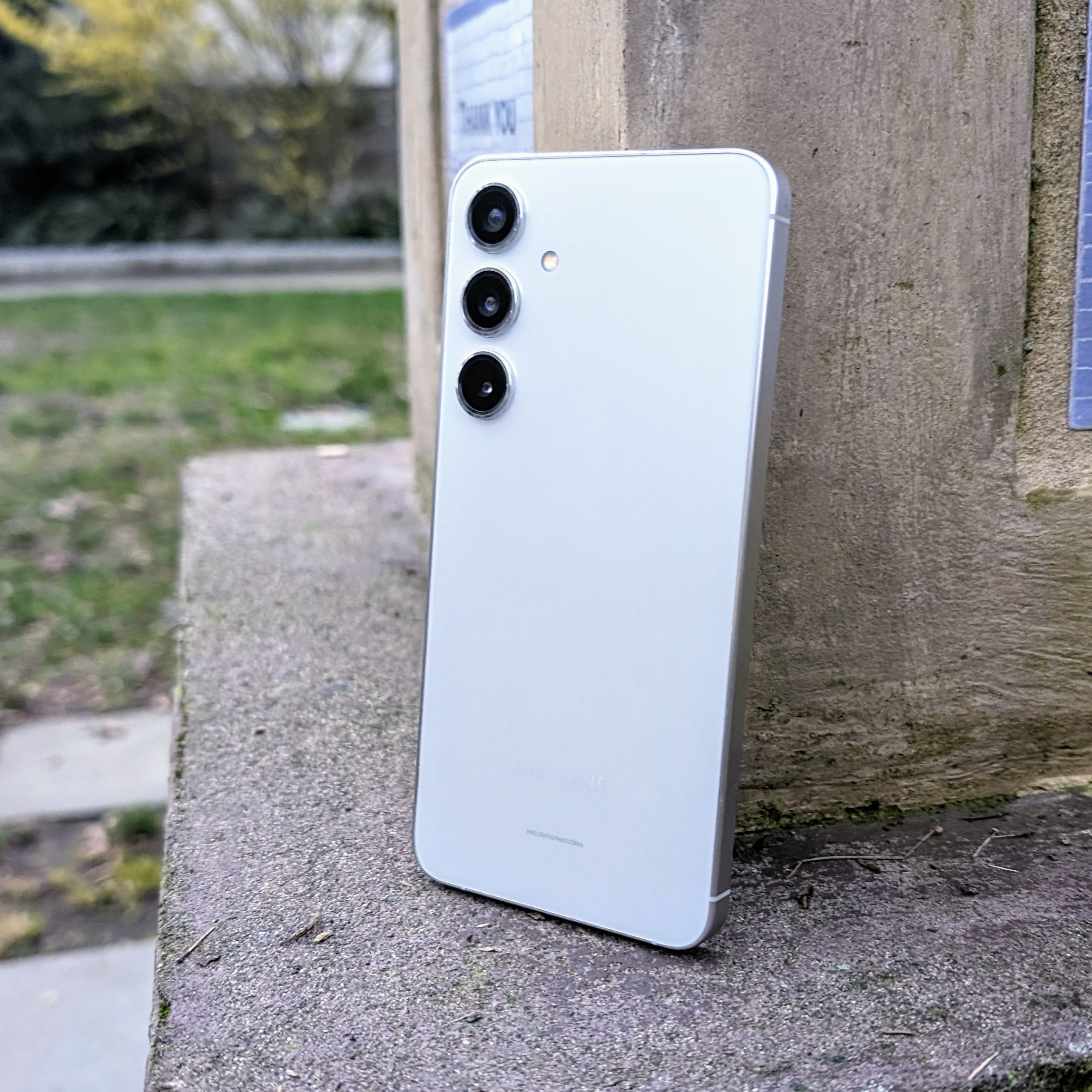 Leaked hands-on Galaxy S25 Plus images double down on old rumors
