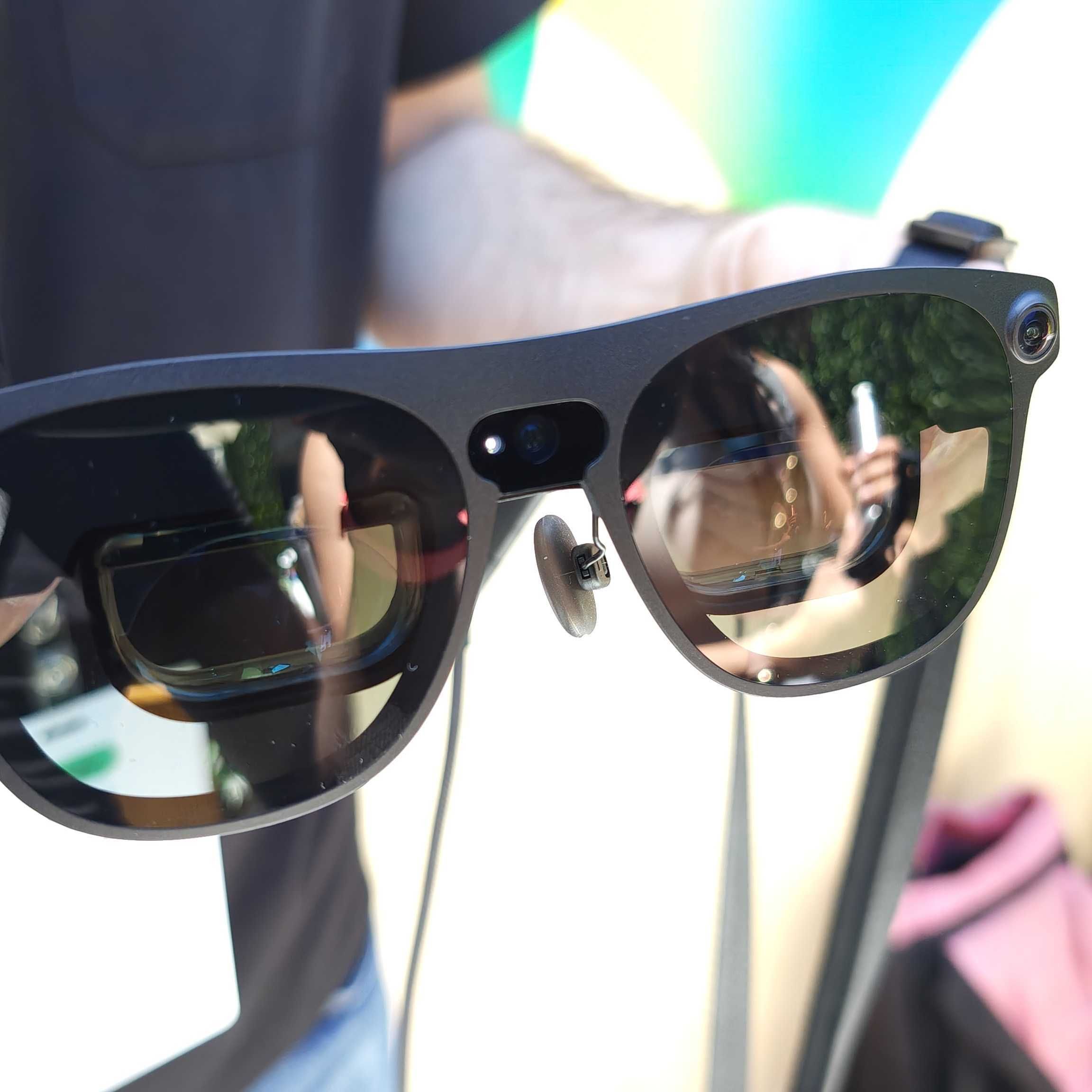 Xreal Project Aura crams a whole VR headset into a pair of smart
