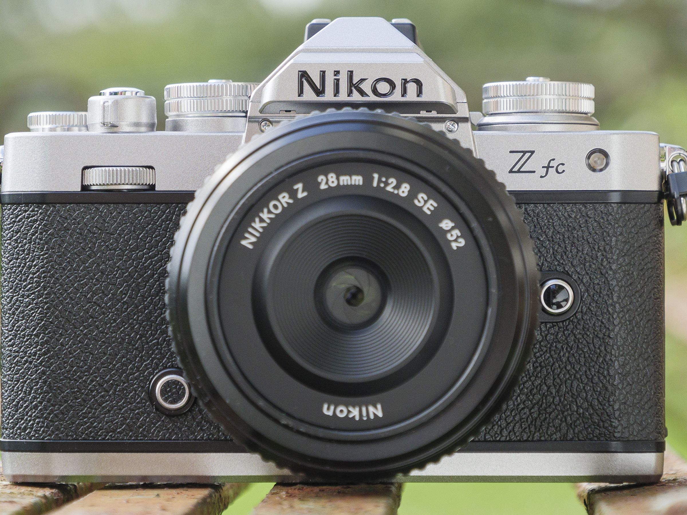 【美品】Nikon Zfc Amazon.com : Nikon Z fc DX-Format Mirrorless Camera Body